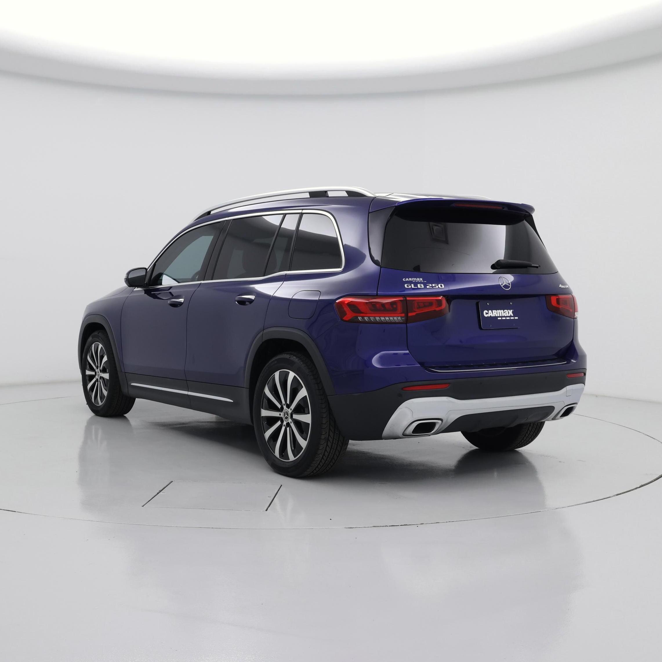 Thumbnail: 2021 Mercedes-Benz GLB - 2