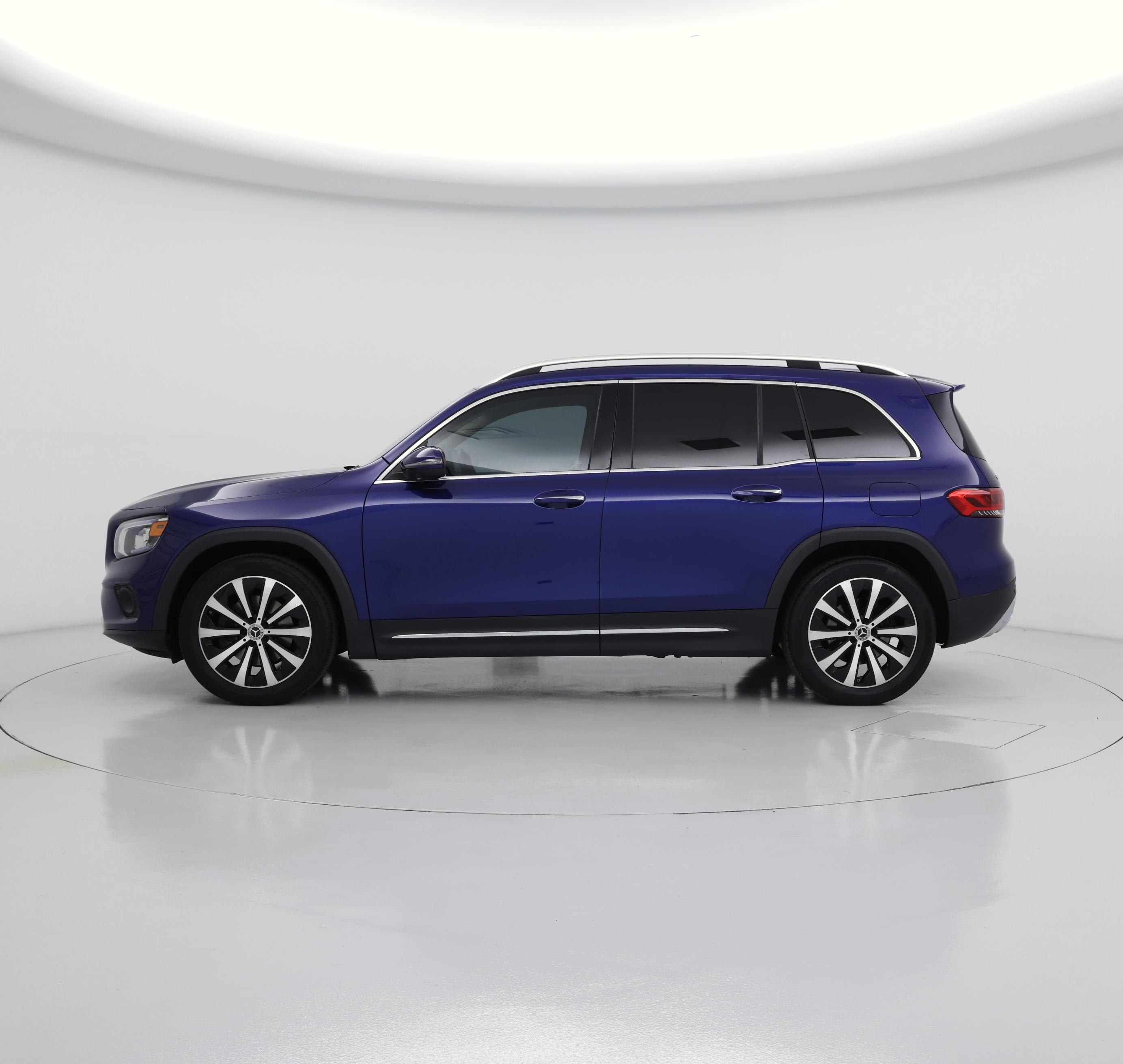 Thumbnail: 2021 Mercedes-Benz GLB - 3