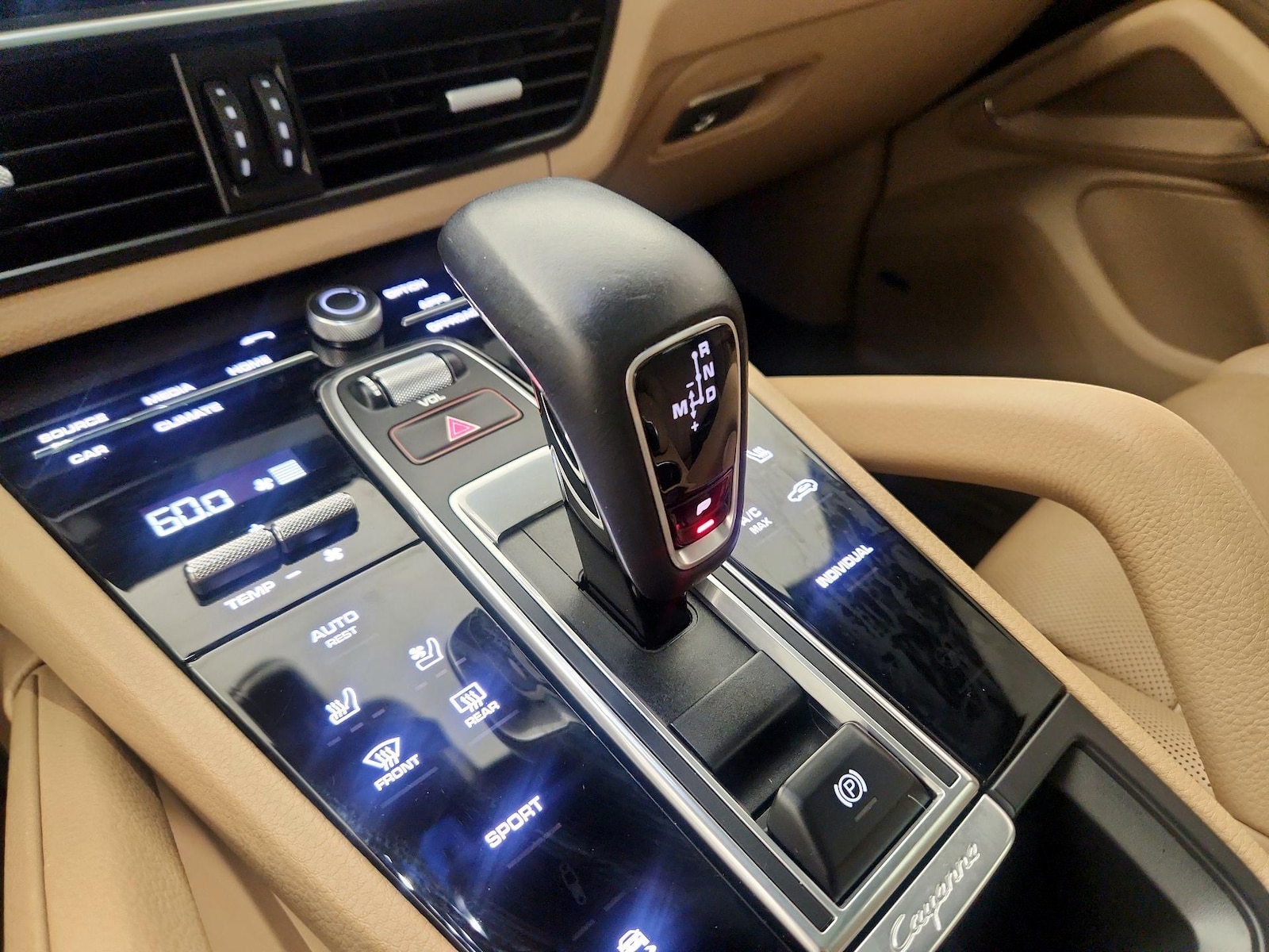 2020 Porsche Cayenne Base - Photo 19