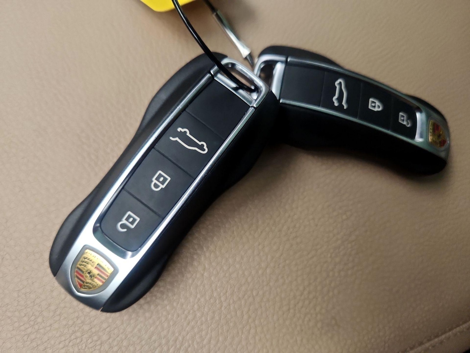 2020 Porsche Cayenne Base - Photo 25