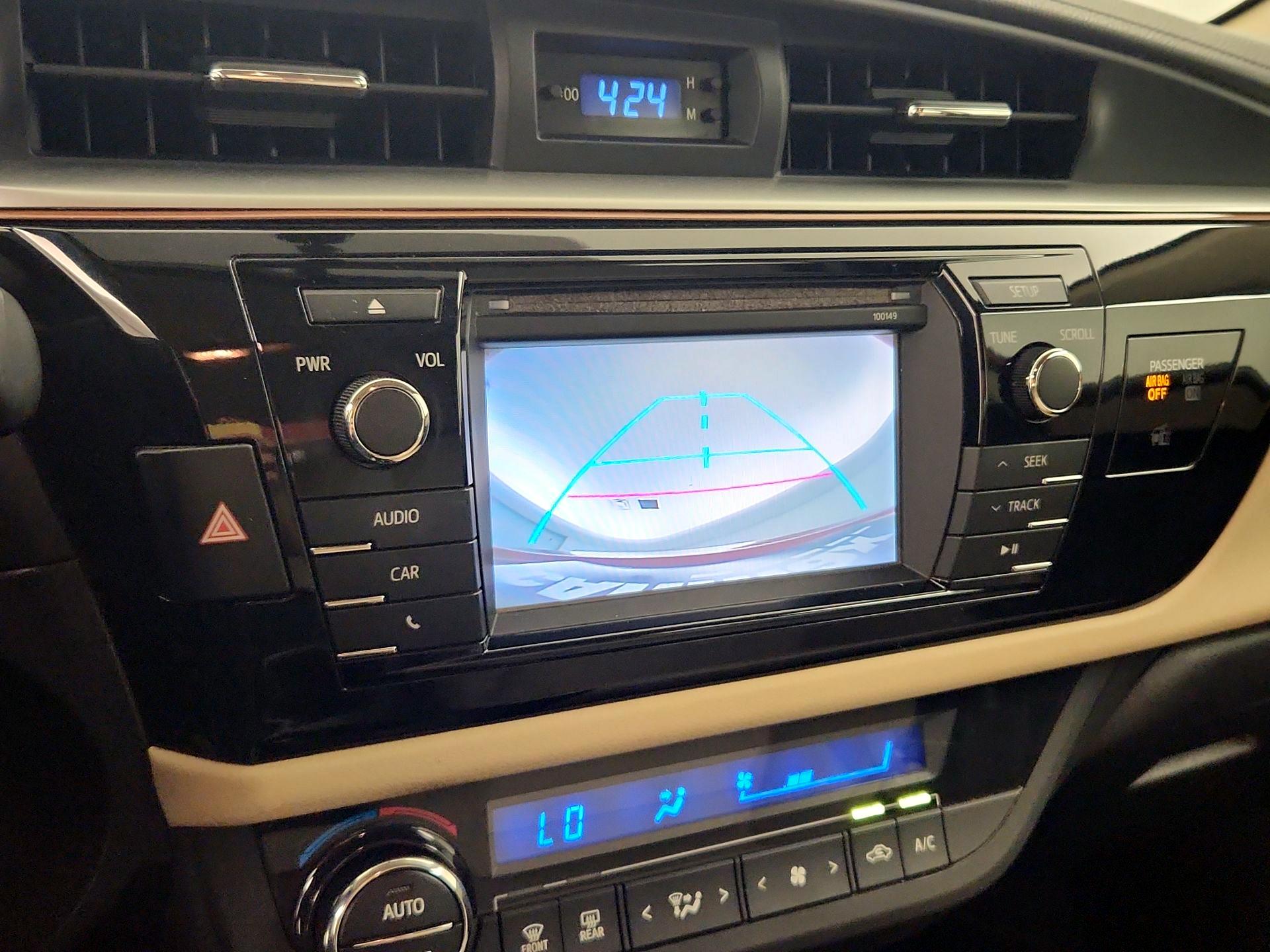 Thumbnail: 2015 Toyota Corolla - 12