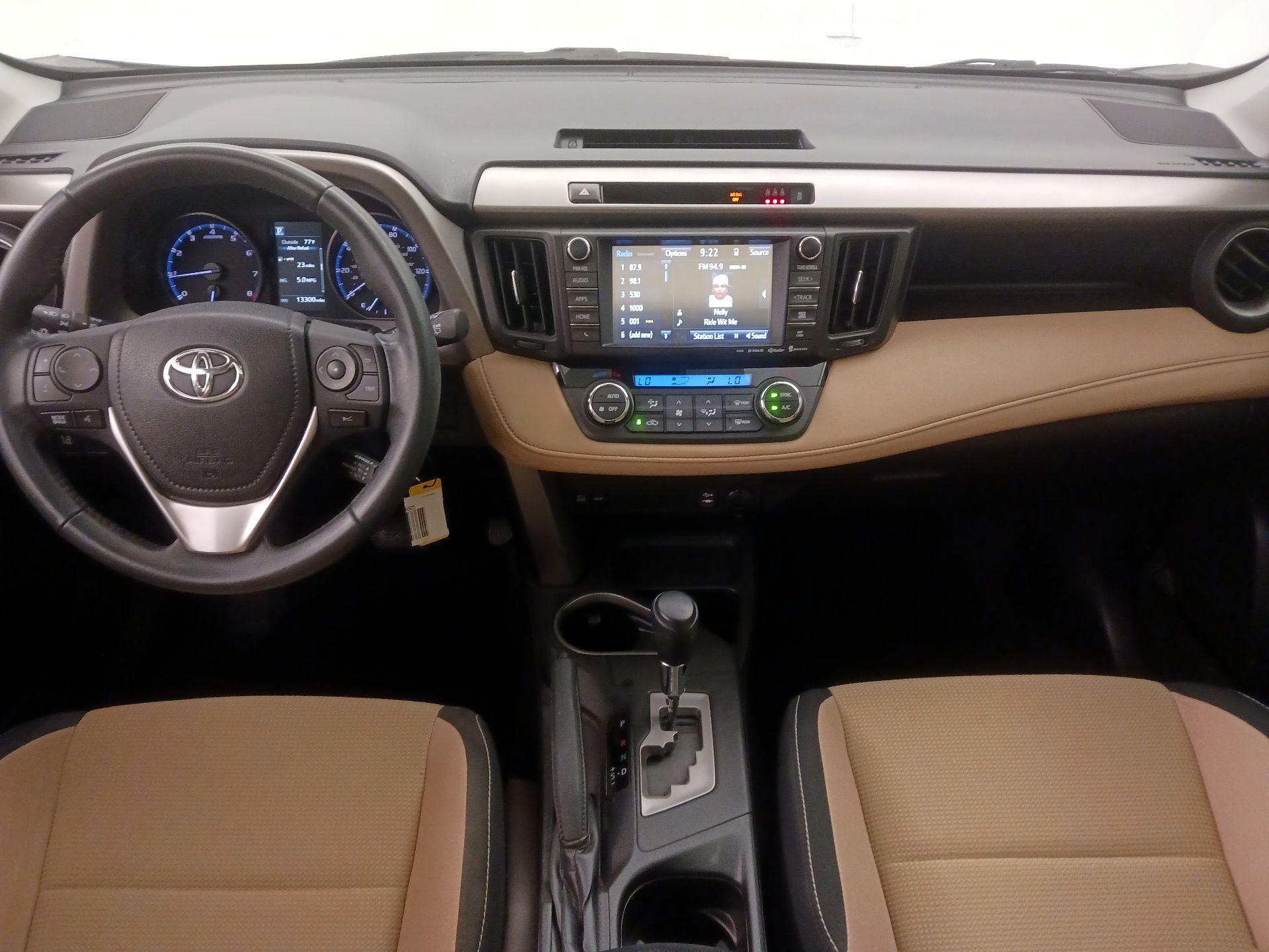 Thumbnail: 2017 Toyota RAV4 - 9