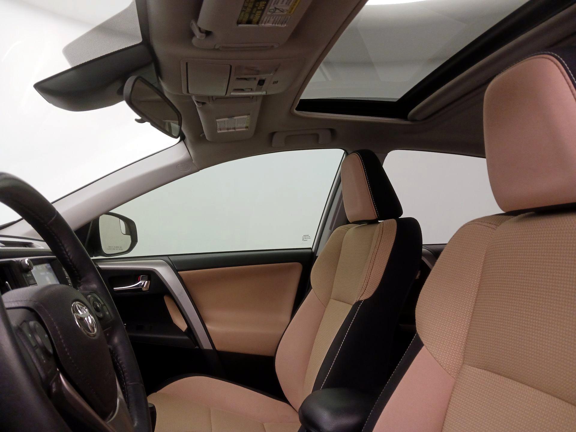 Thumbnail: 2017 Toyota RAV4 - 19