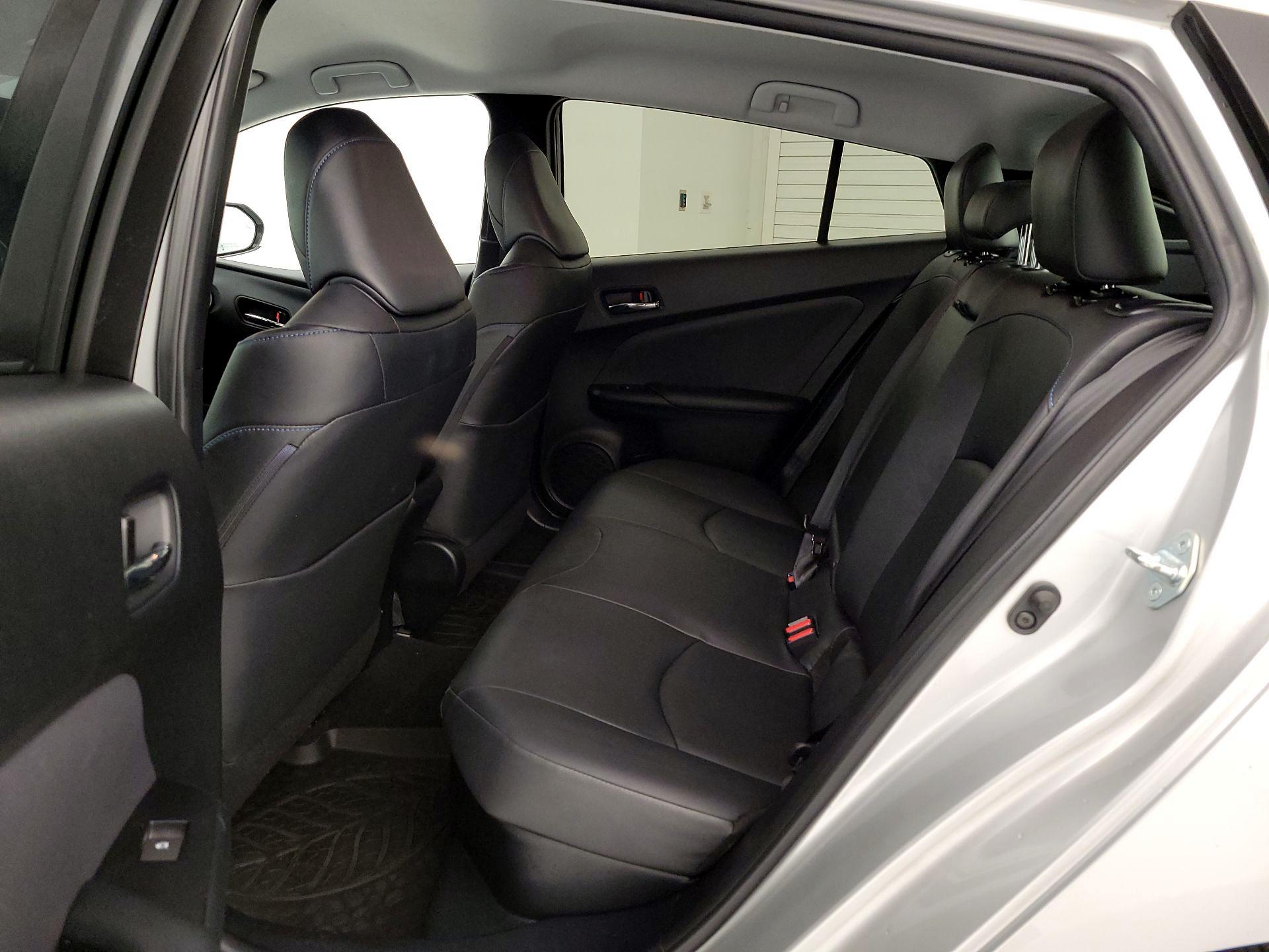 Thumbnail: 2016 Toyota Prius - 19