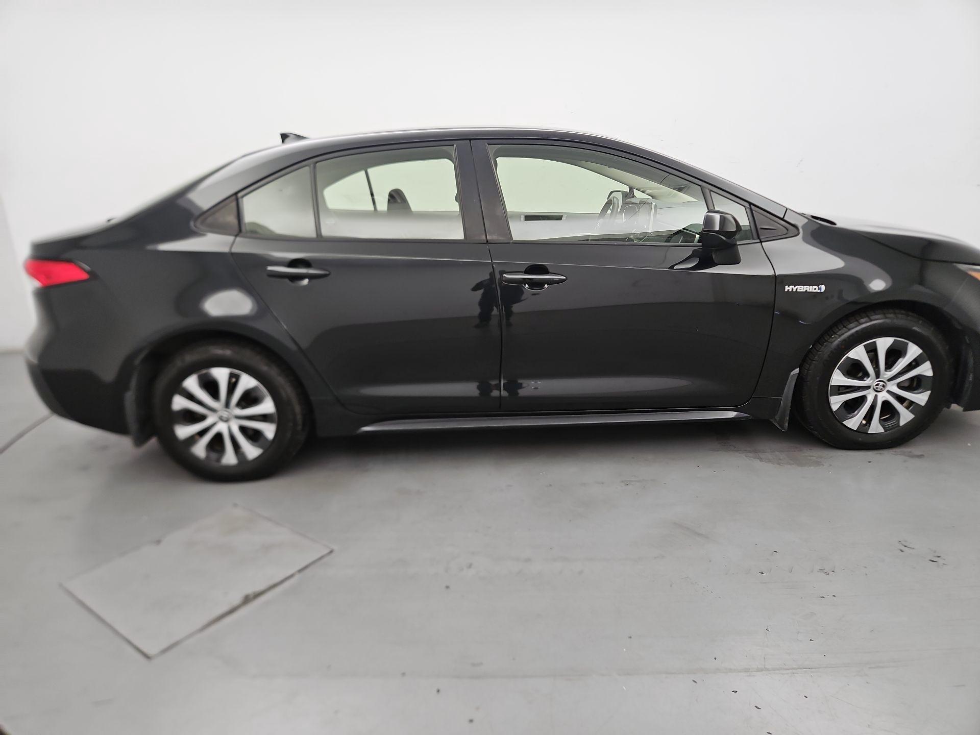 Thumbnail: 2021 Toyota Corolla - 4