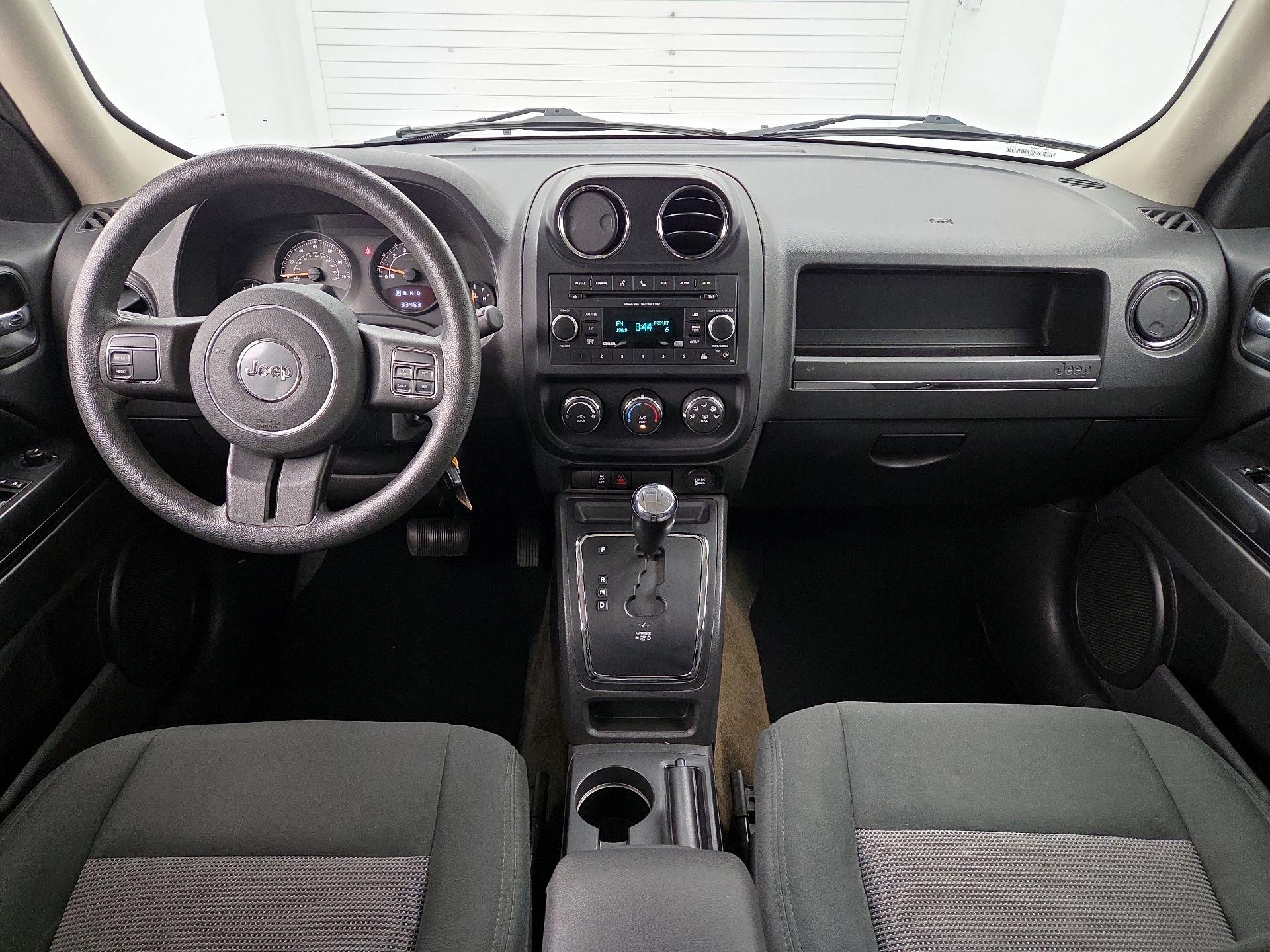 Thumbnail: 2014 Jeep Patriot - 9