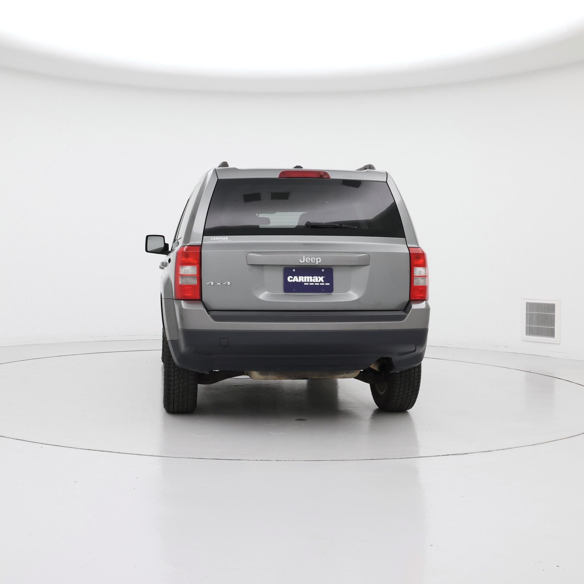 Thumbnail: 2014 Jeep Patriot - 6