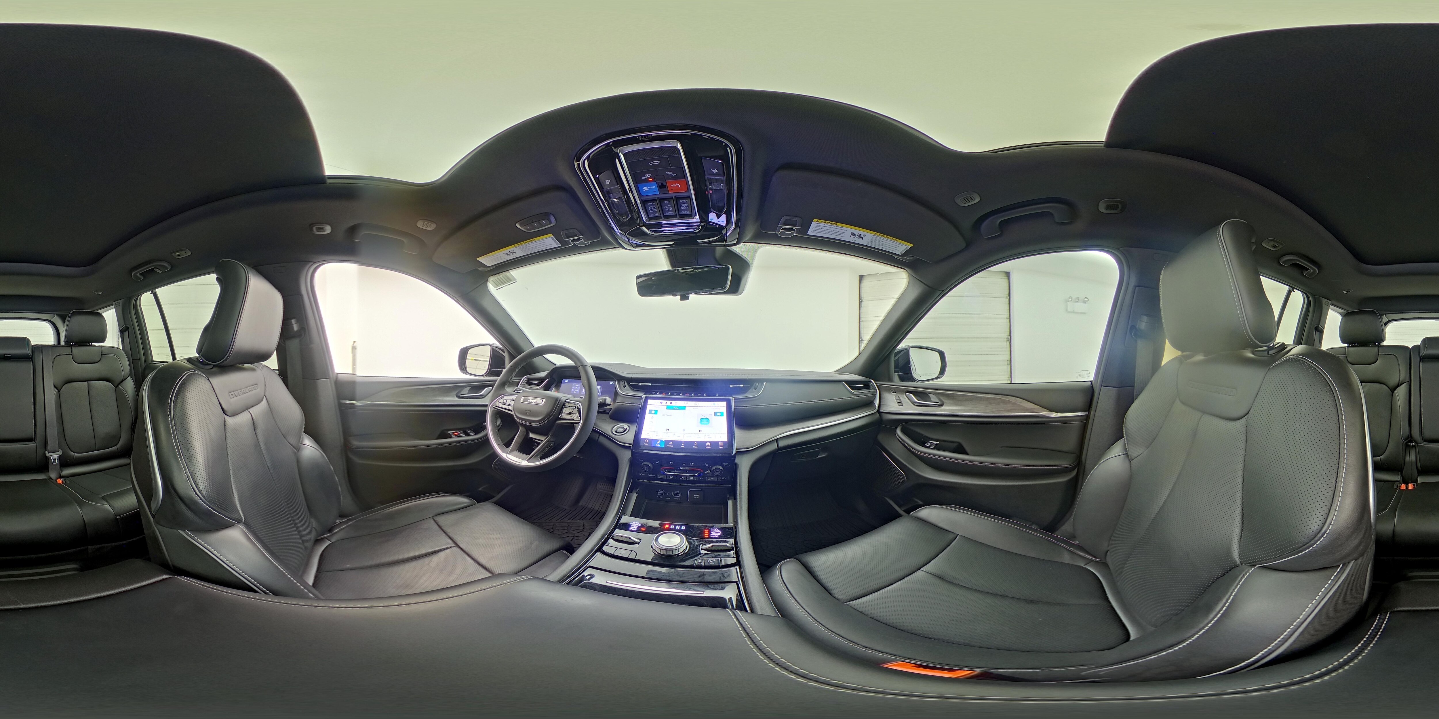 2023 Jeep Grand Cherokee Overland - Photo 25