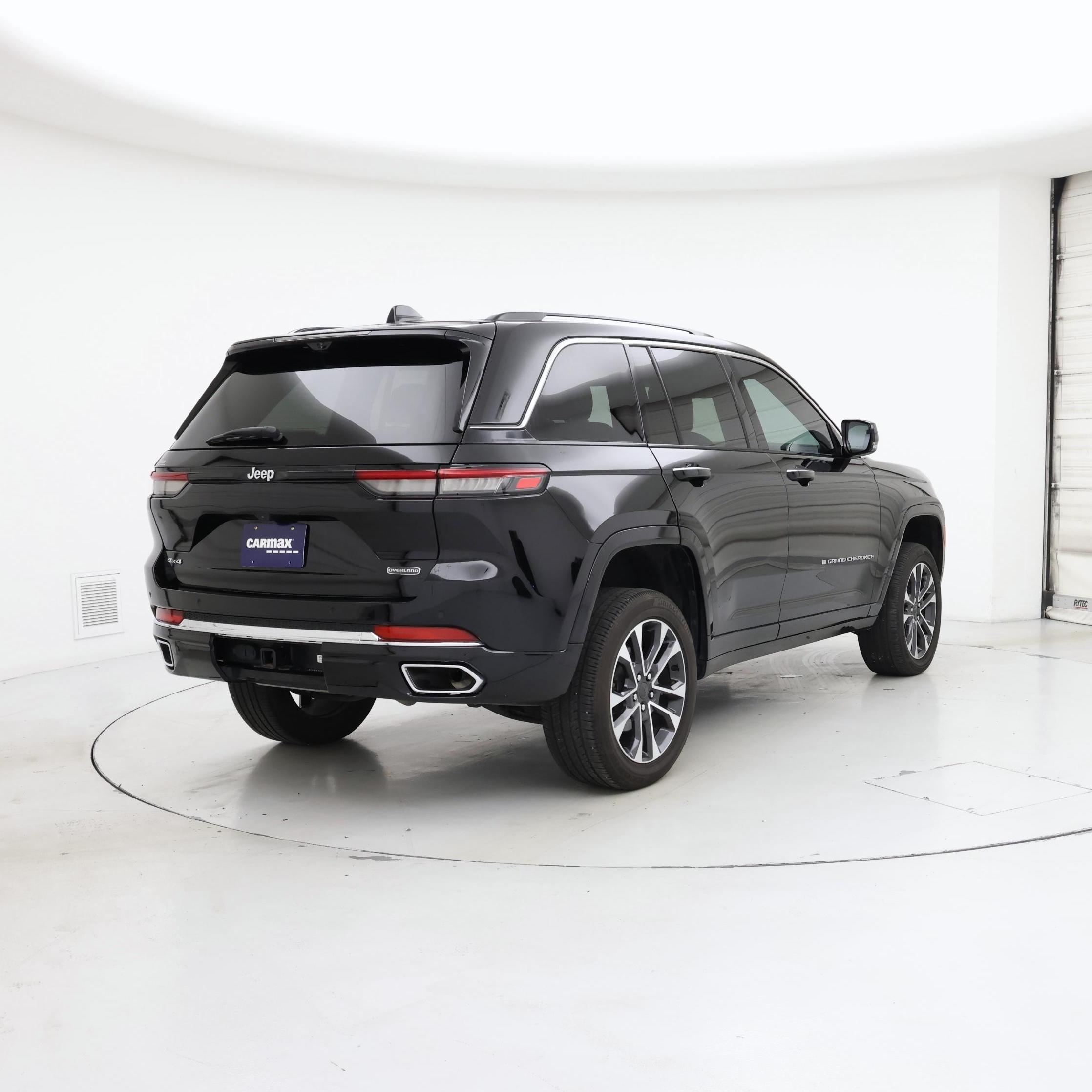 Thumbnail: 2023 Jeep Grand Cherokee - 8