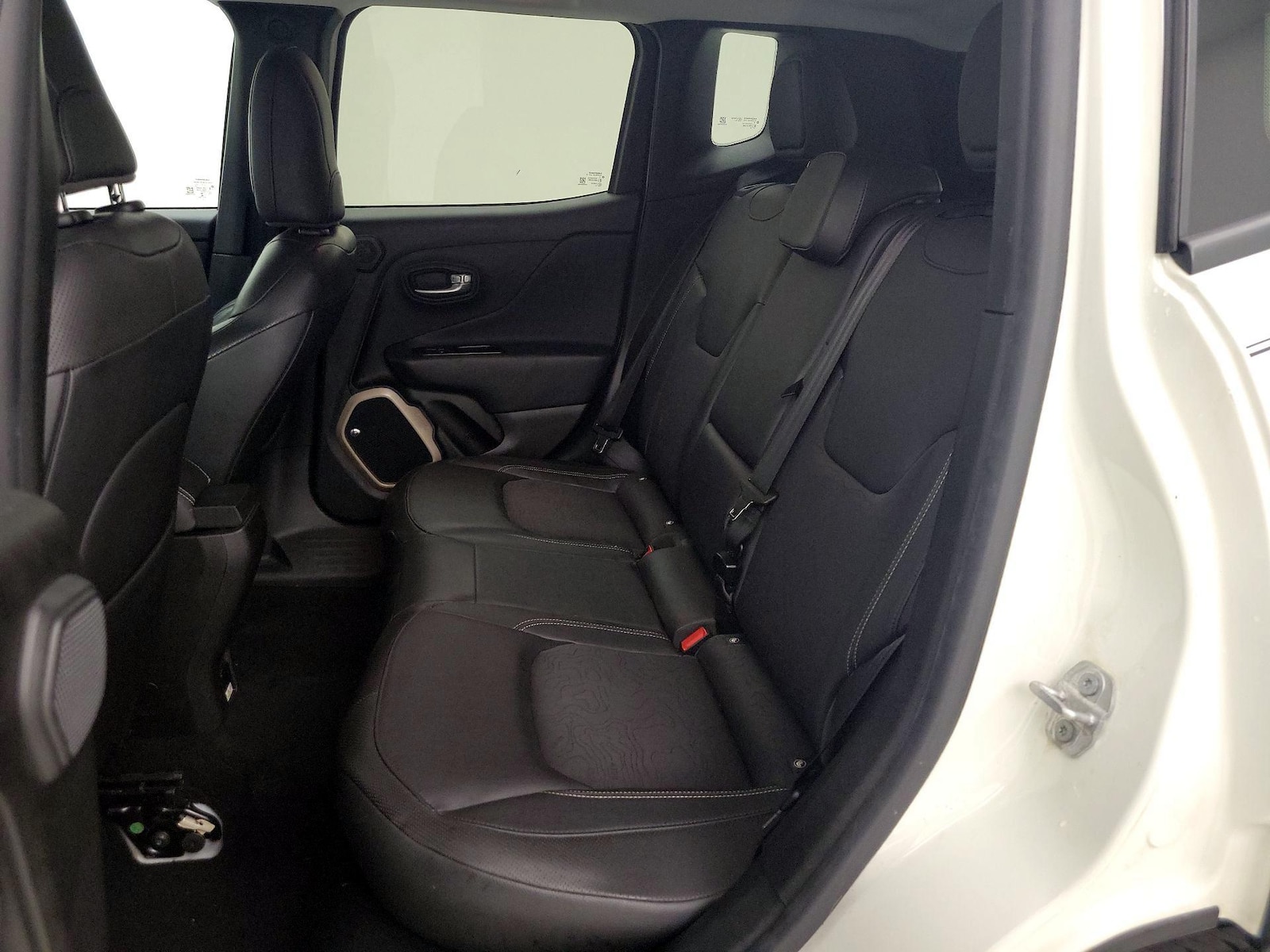 2017 Jeep Renegade Deserthawk - Photo 21