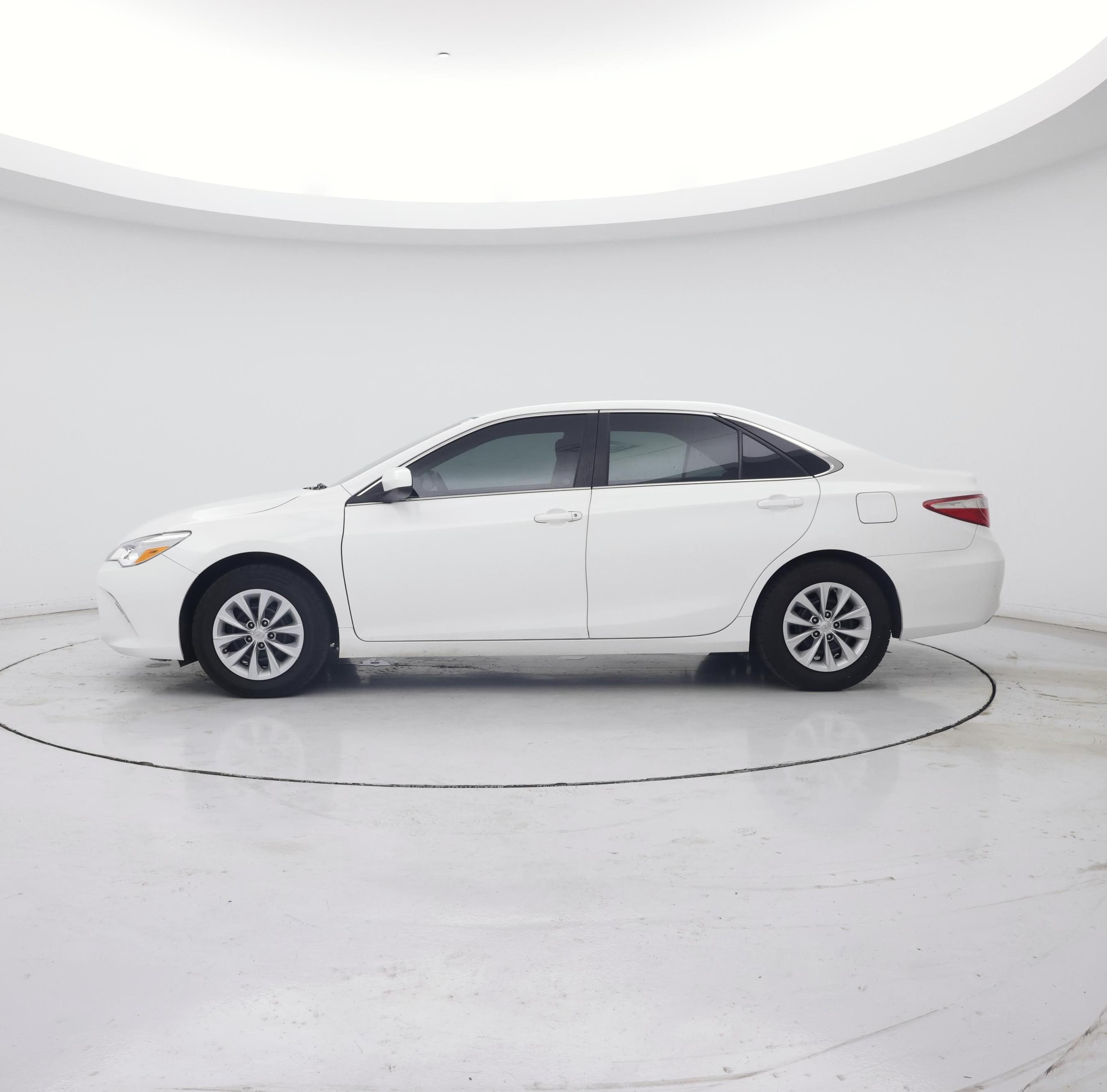 Thumbnail: 2017 Toyota Camry - 3