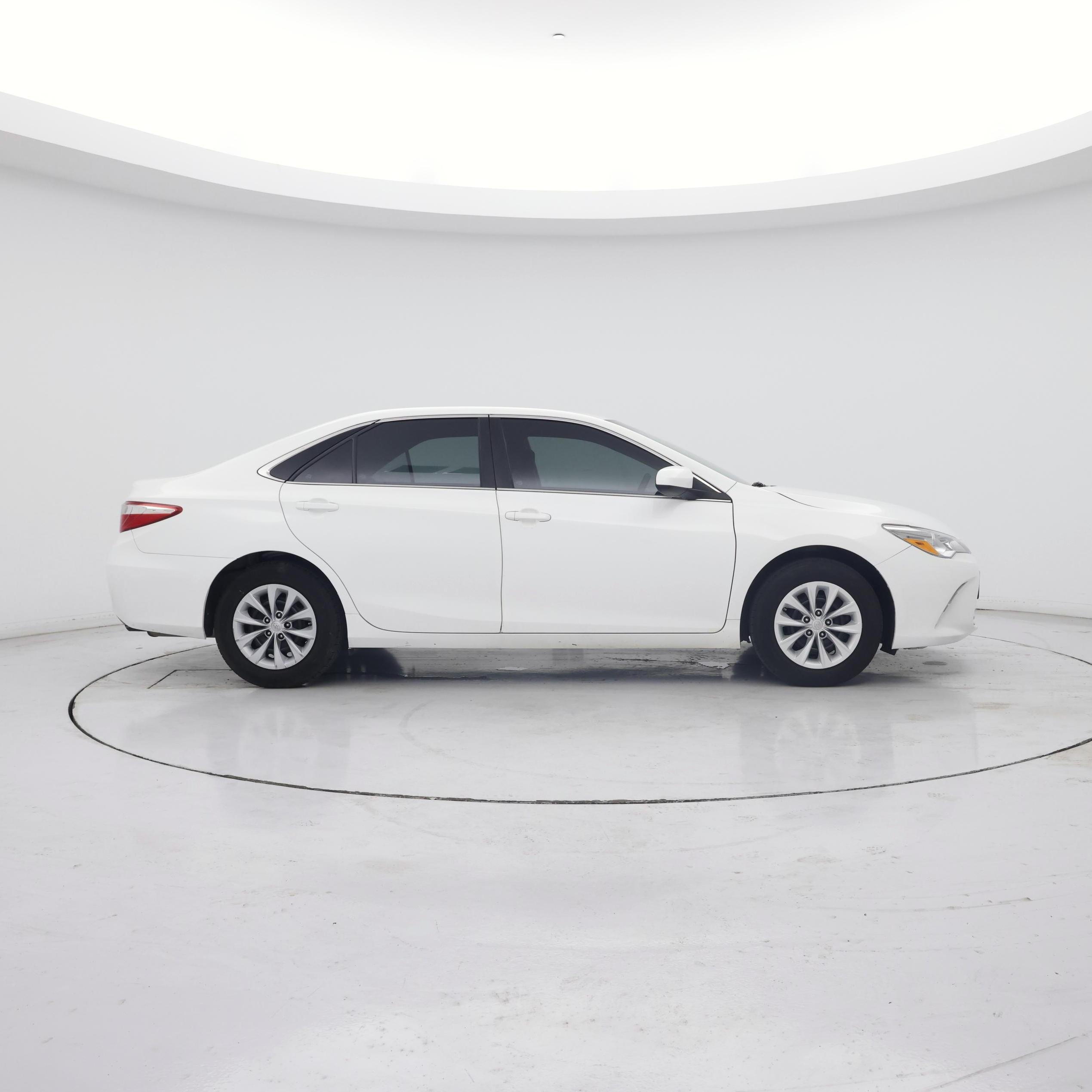 Thumbnail: 2017 Toyota Camry - 7