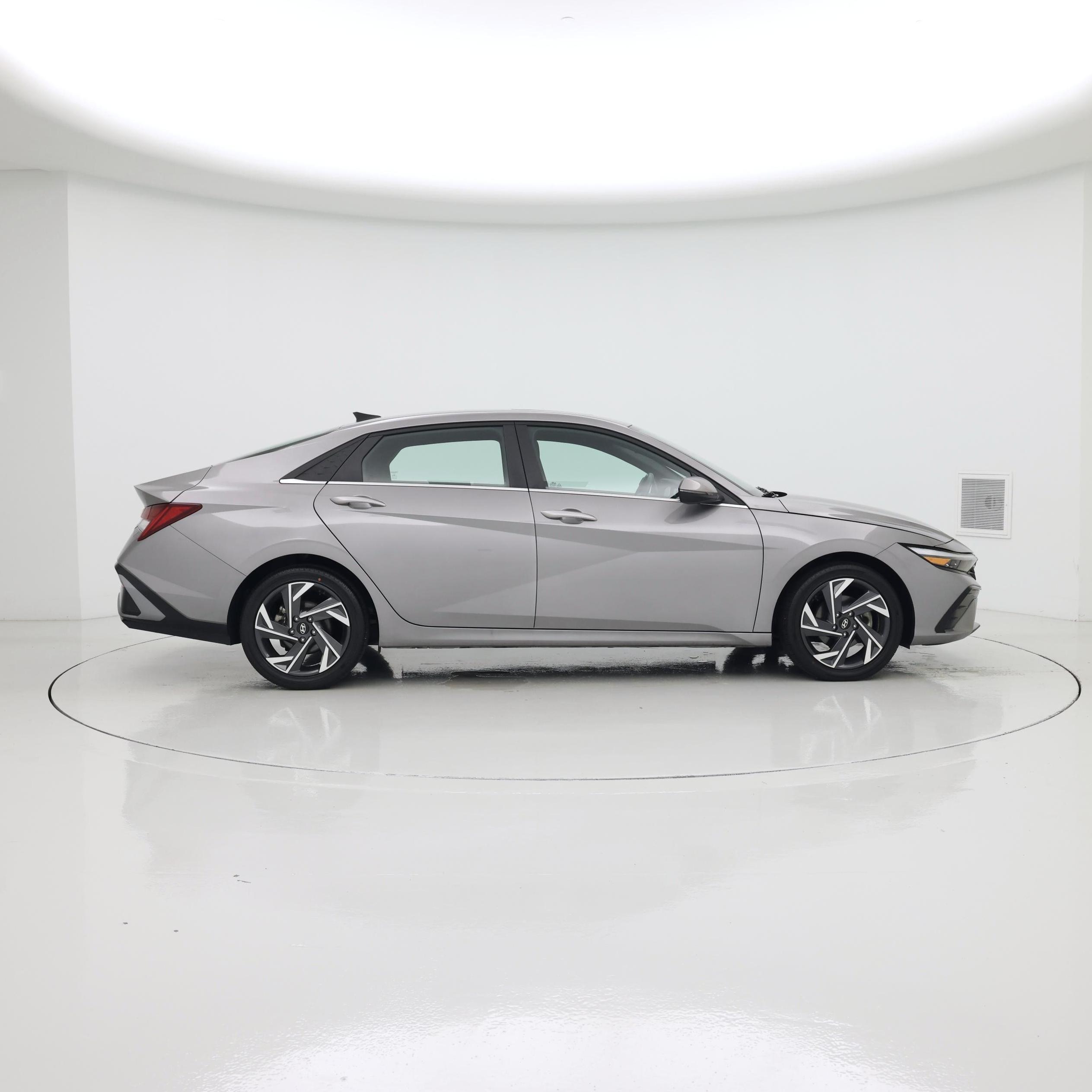 Thumbnail: 2024 Hyundai Elantra - 7