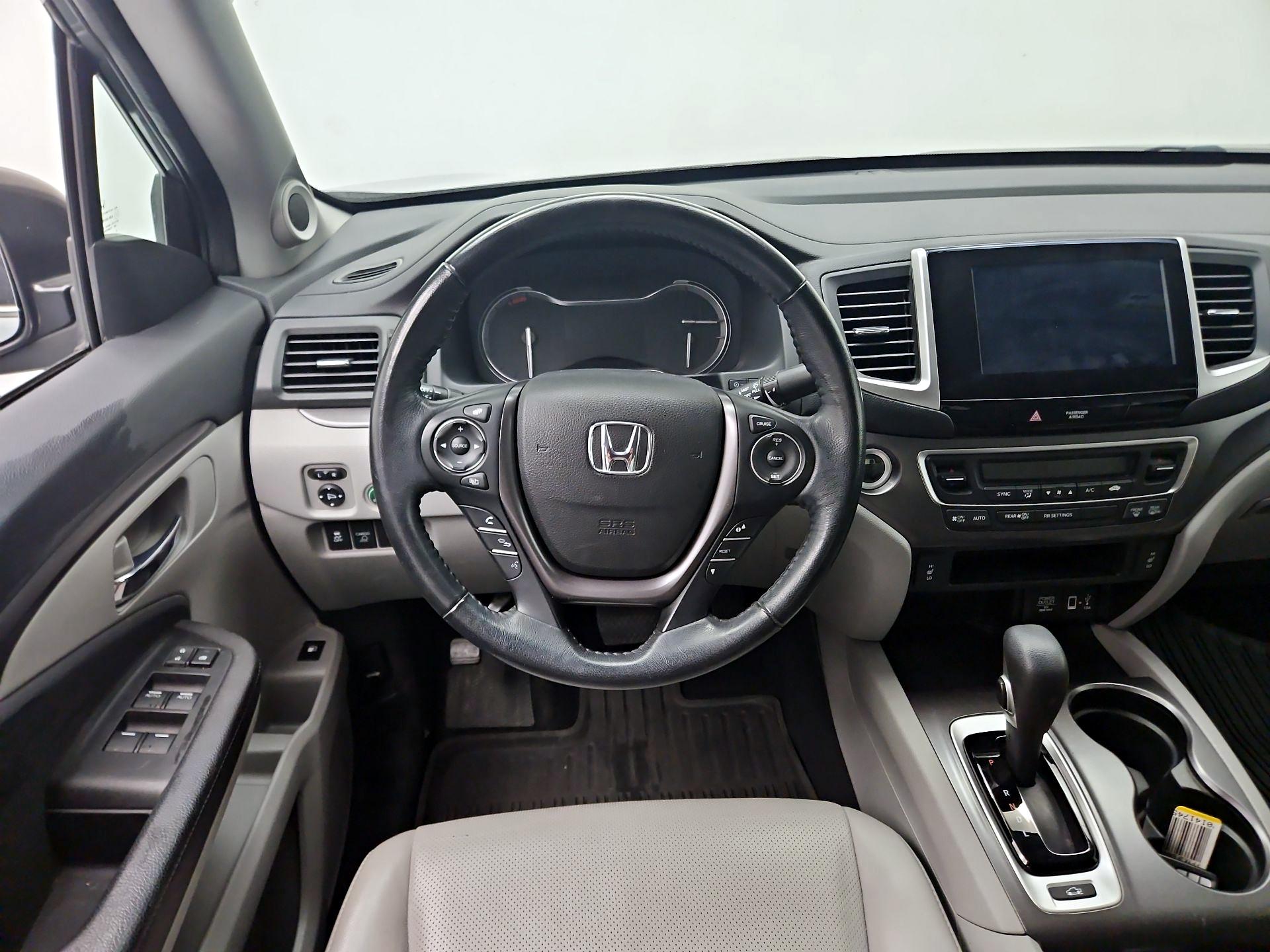 Thumbnail: 2017 Honda Ridgeline - 9