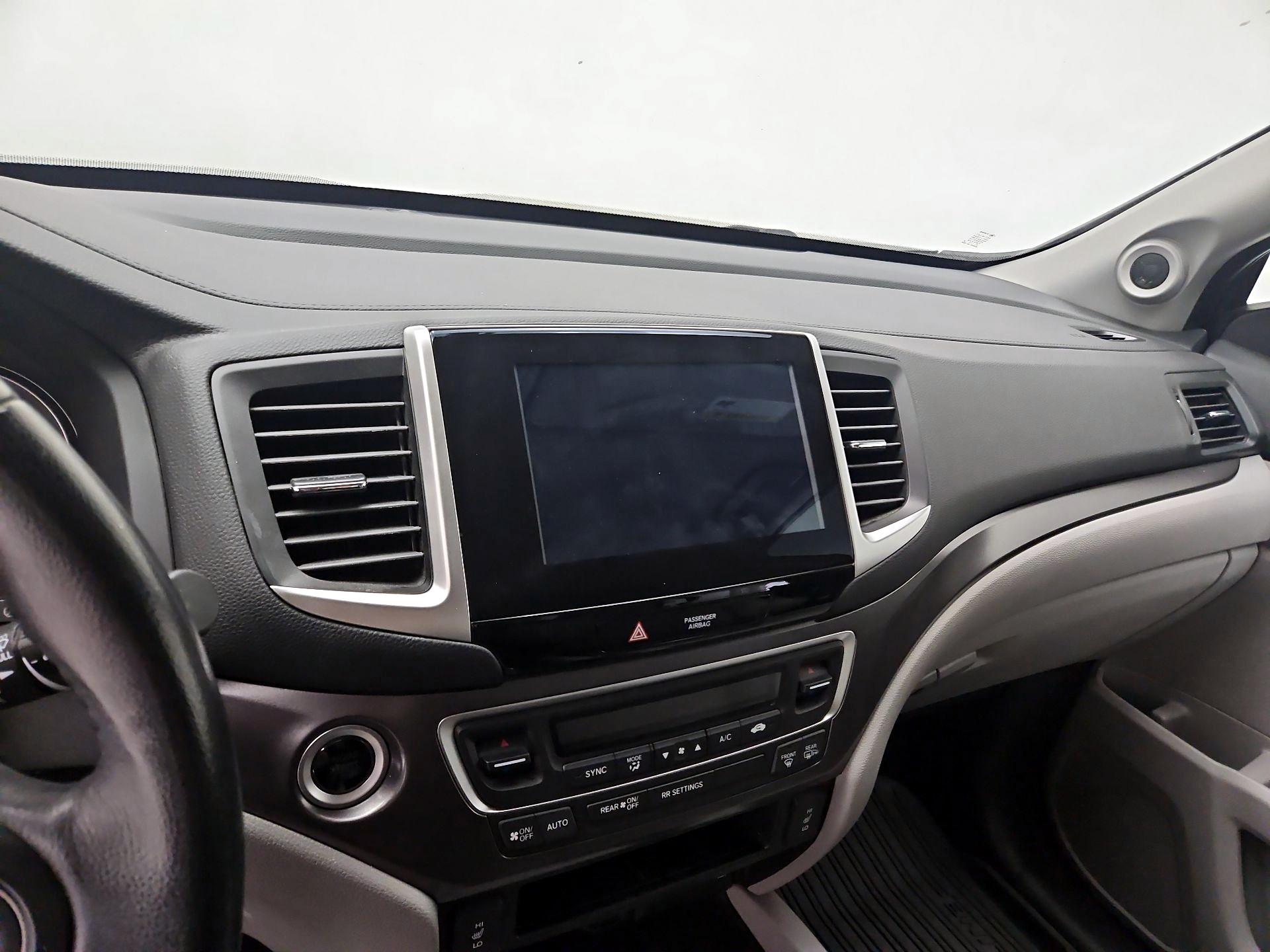 Thumbnail: 2017 Honda Ridgeline - 16