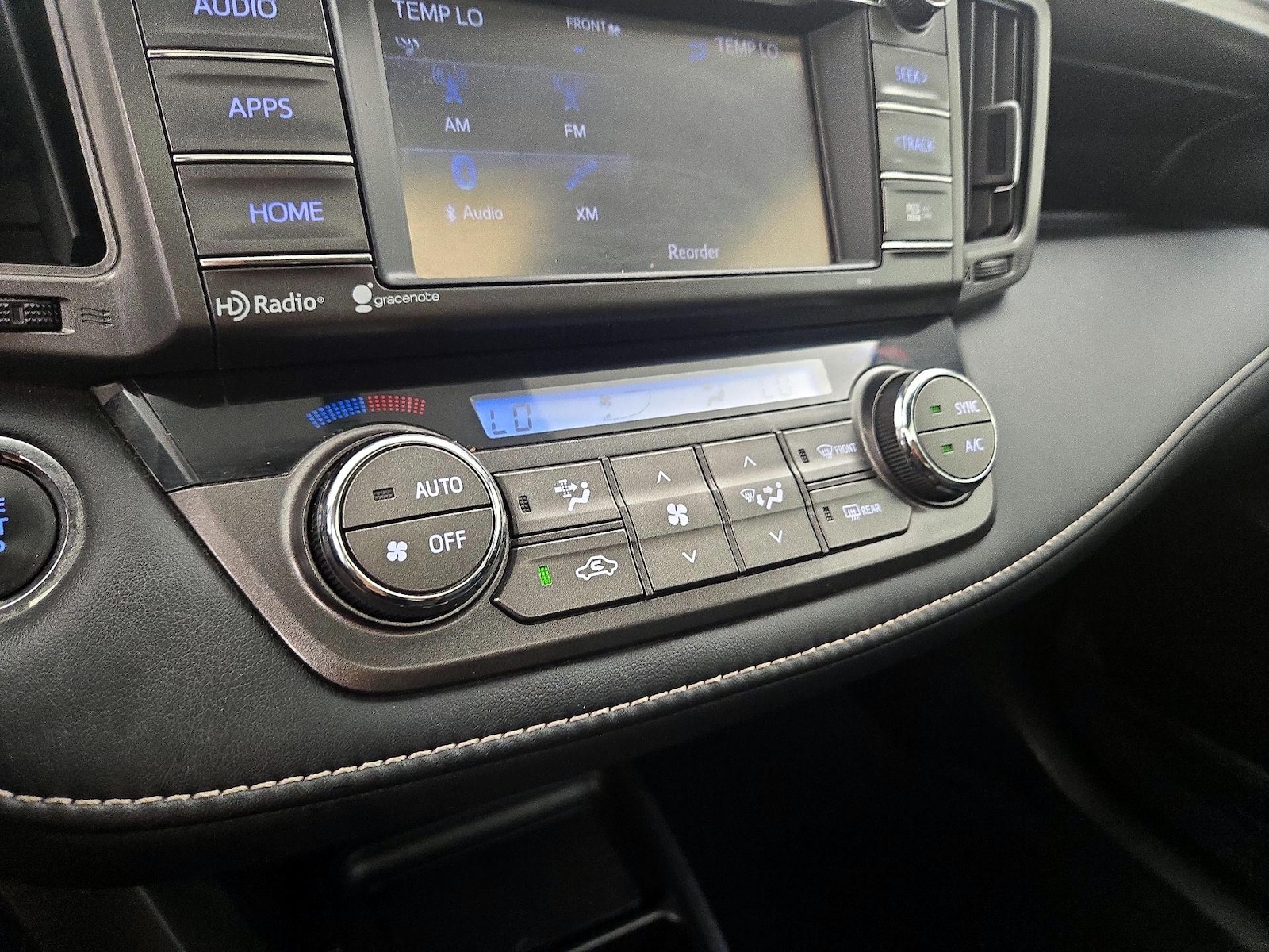 2015 Toyota RAV4 Limited - Photo 17