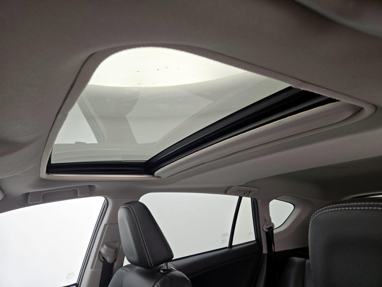 2015 Toyota RAV4 Limited - Photo 20