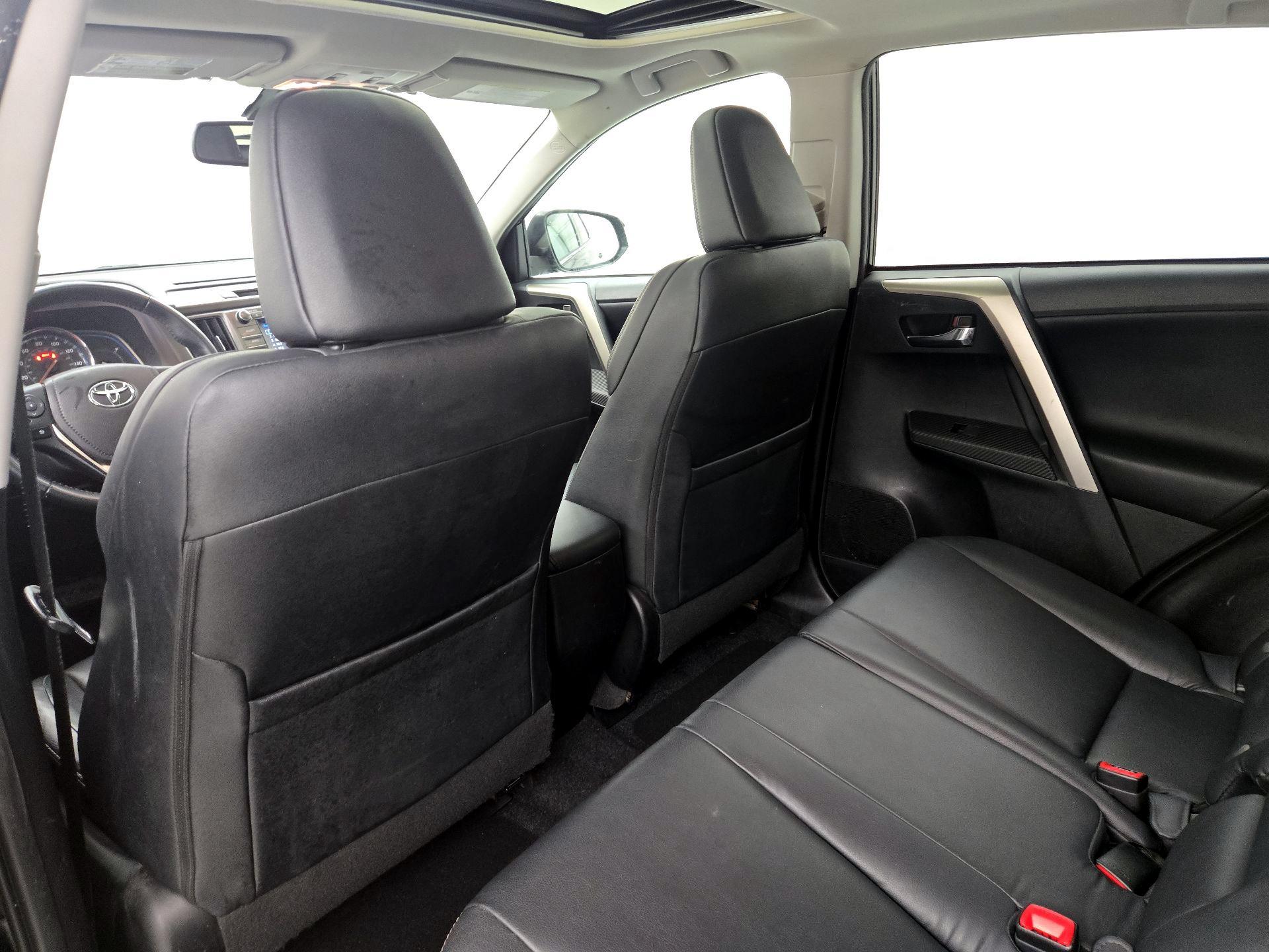 Thumbnail: 2015 Toyota RAV4 - 20