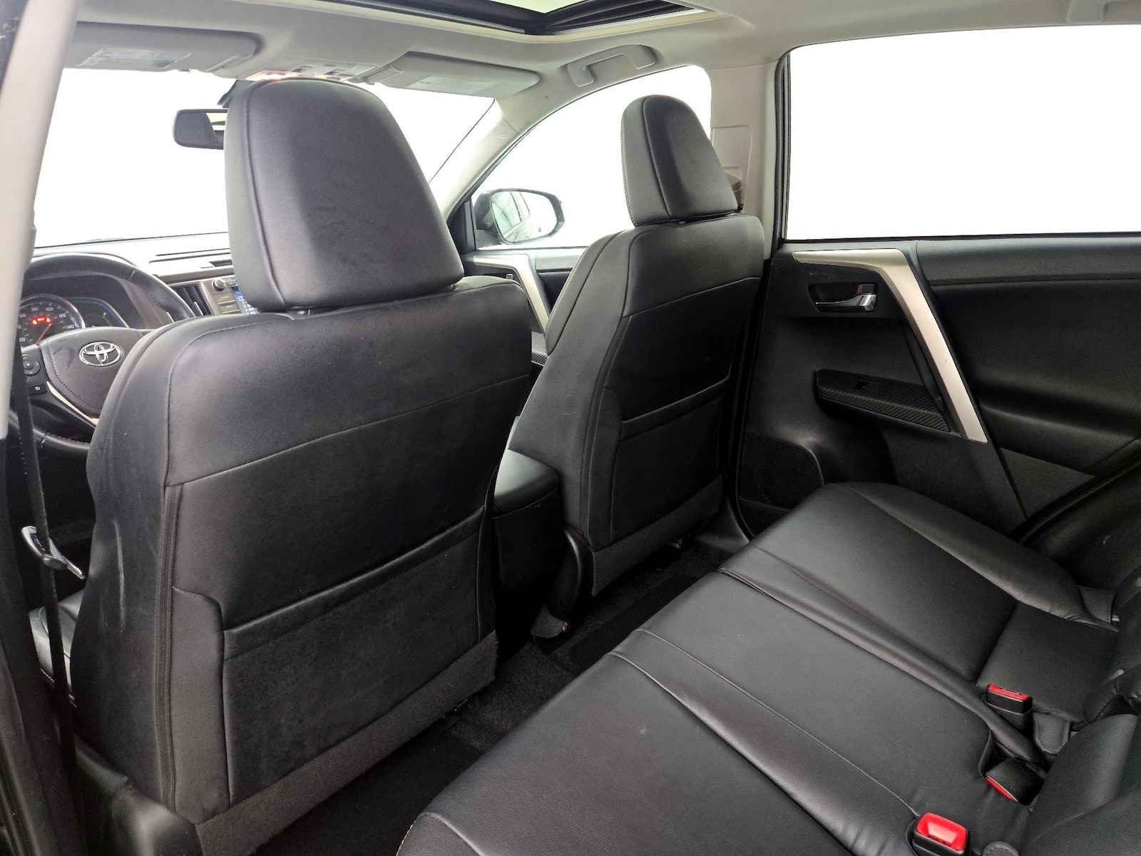 2015 Toyota RAV4 Limited - Photo 21