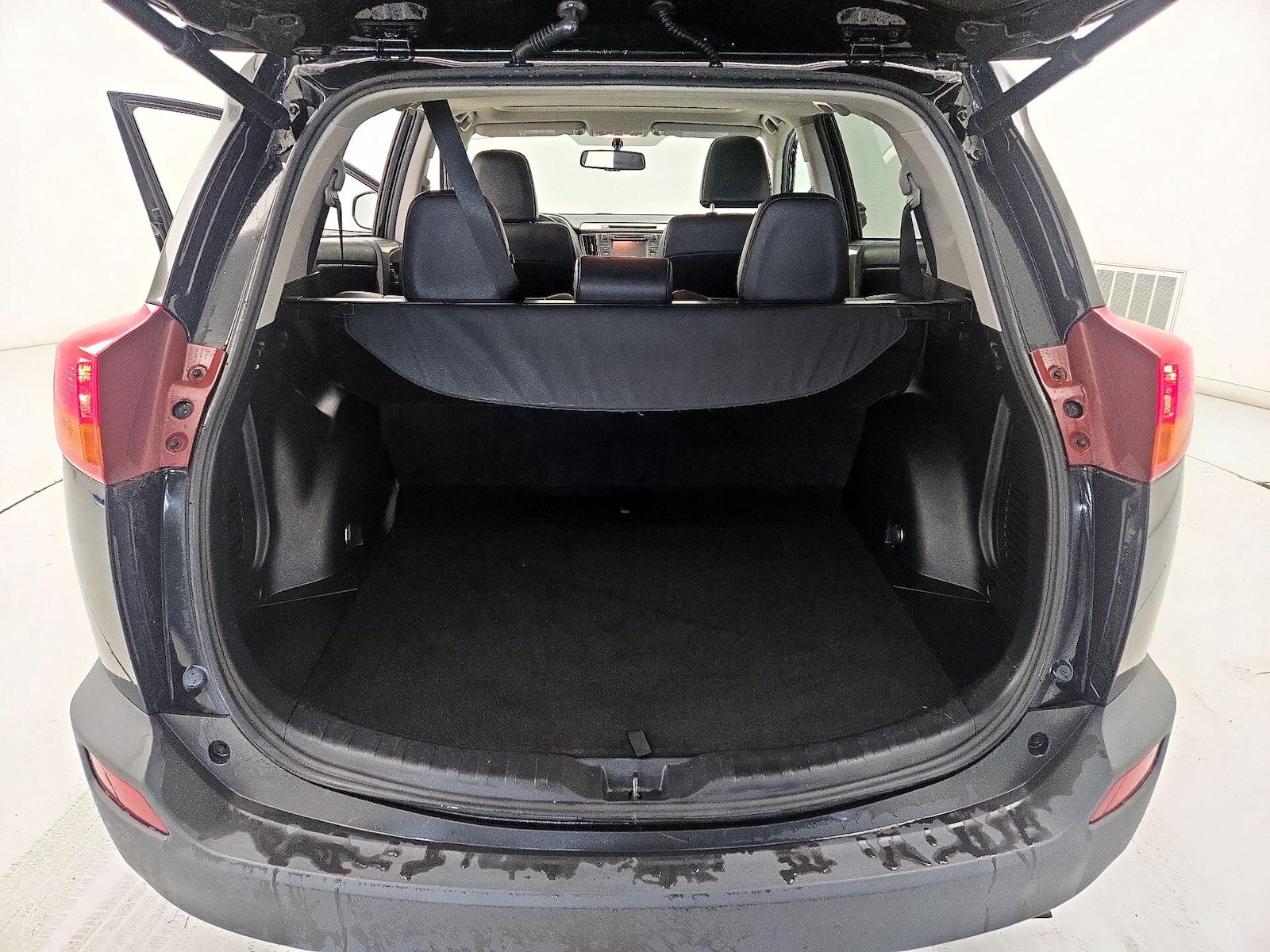 2015 Toyota RAV4 Limited - Photo 22