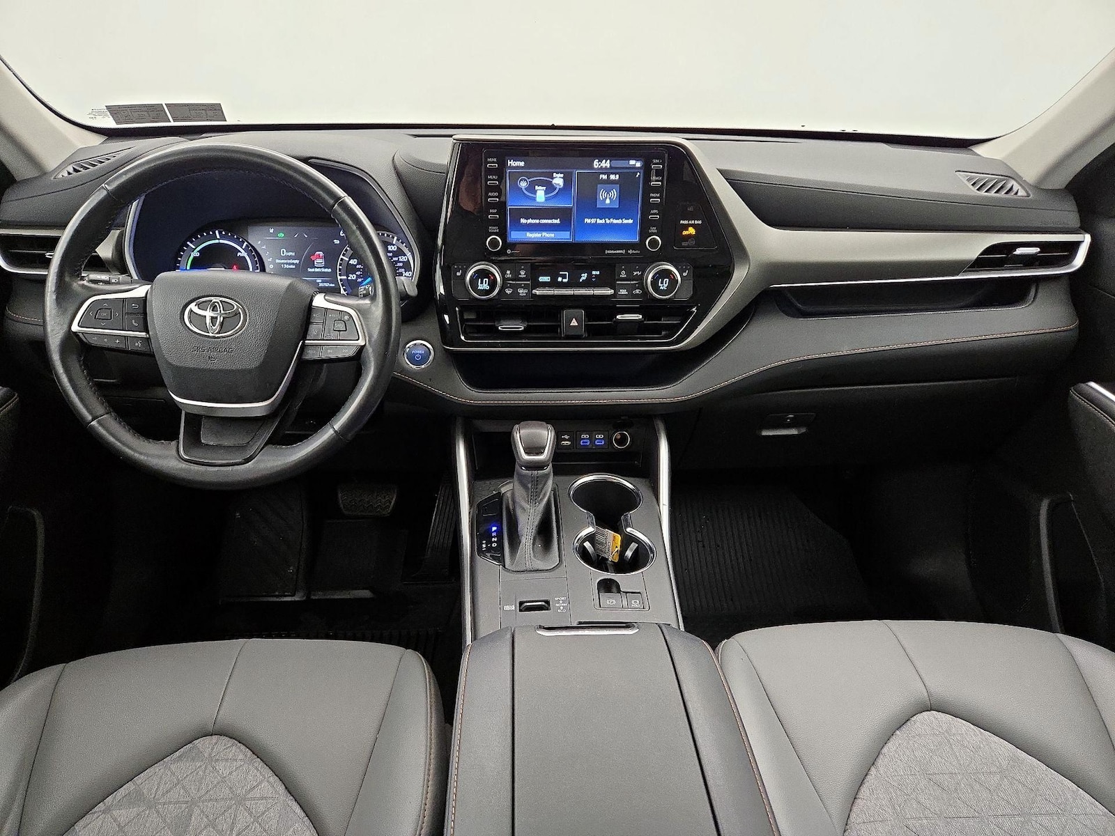 2022 Toyota Highlander Bronze Edition - Photo 10