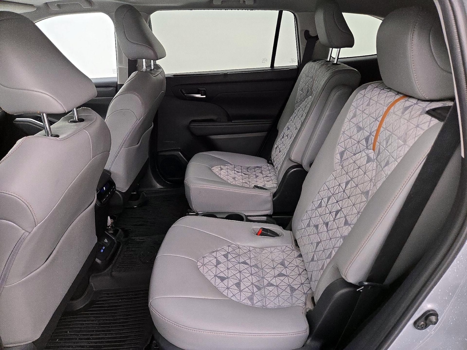 2022 Toyota Highlander Bronze Edition - Photo 19