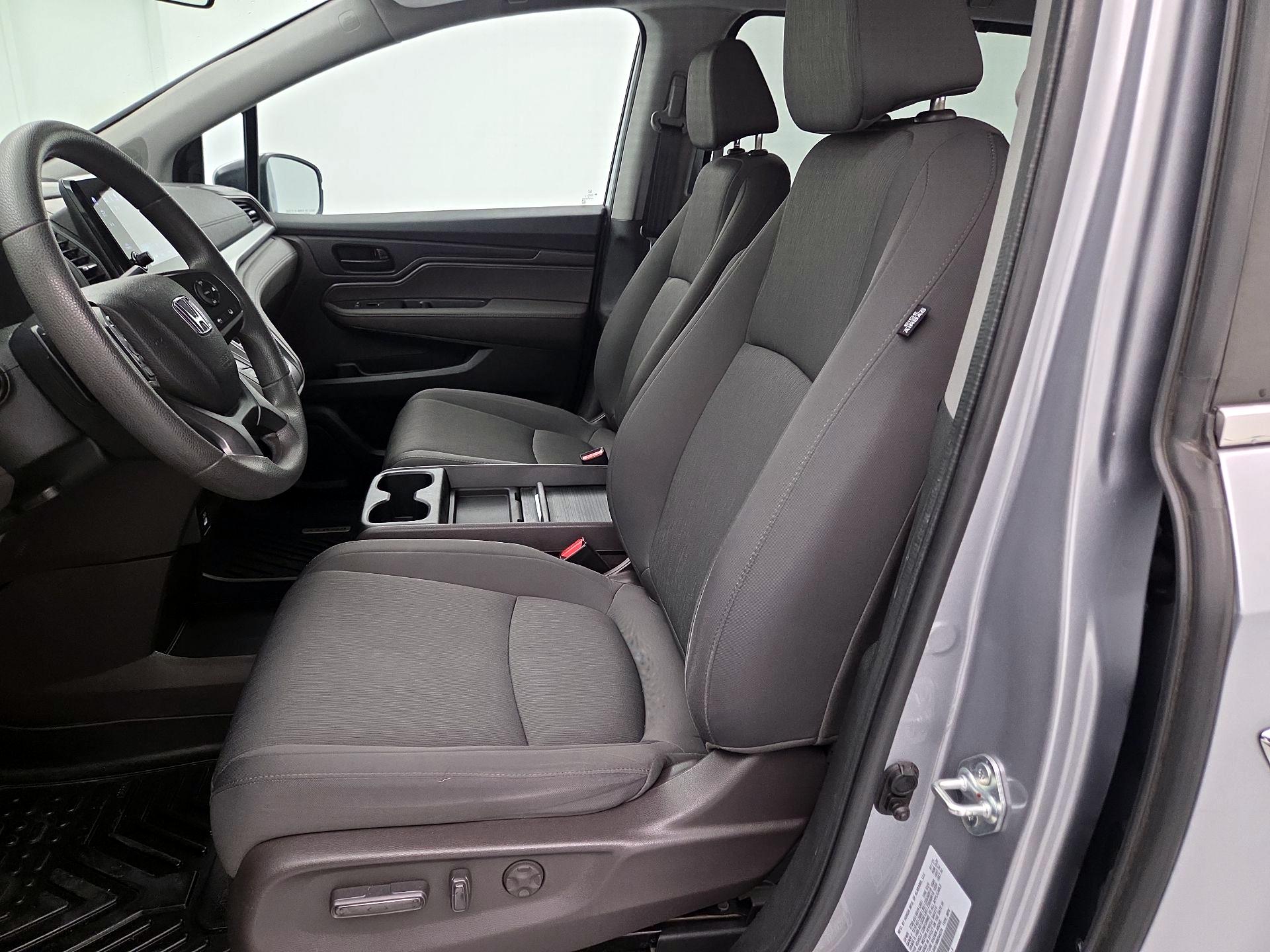 Thumbnail: 2021 Honda Odyssey - 11