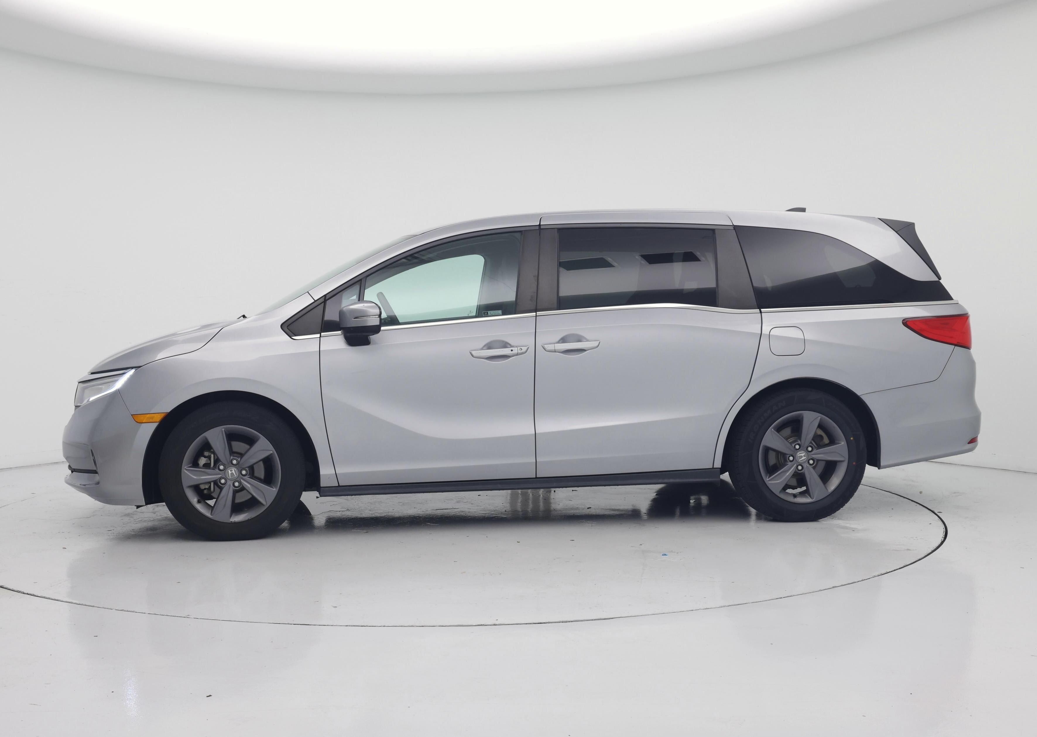 Thumbnail: 2021 Honda Odyssey - 3