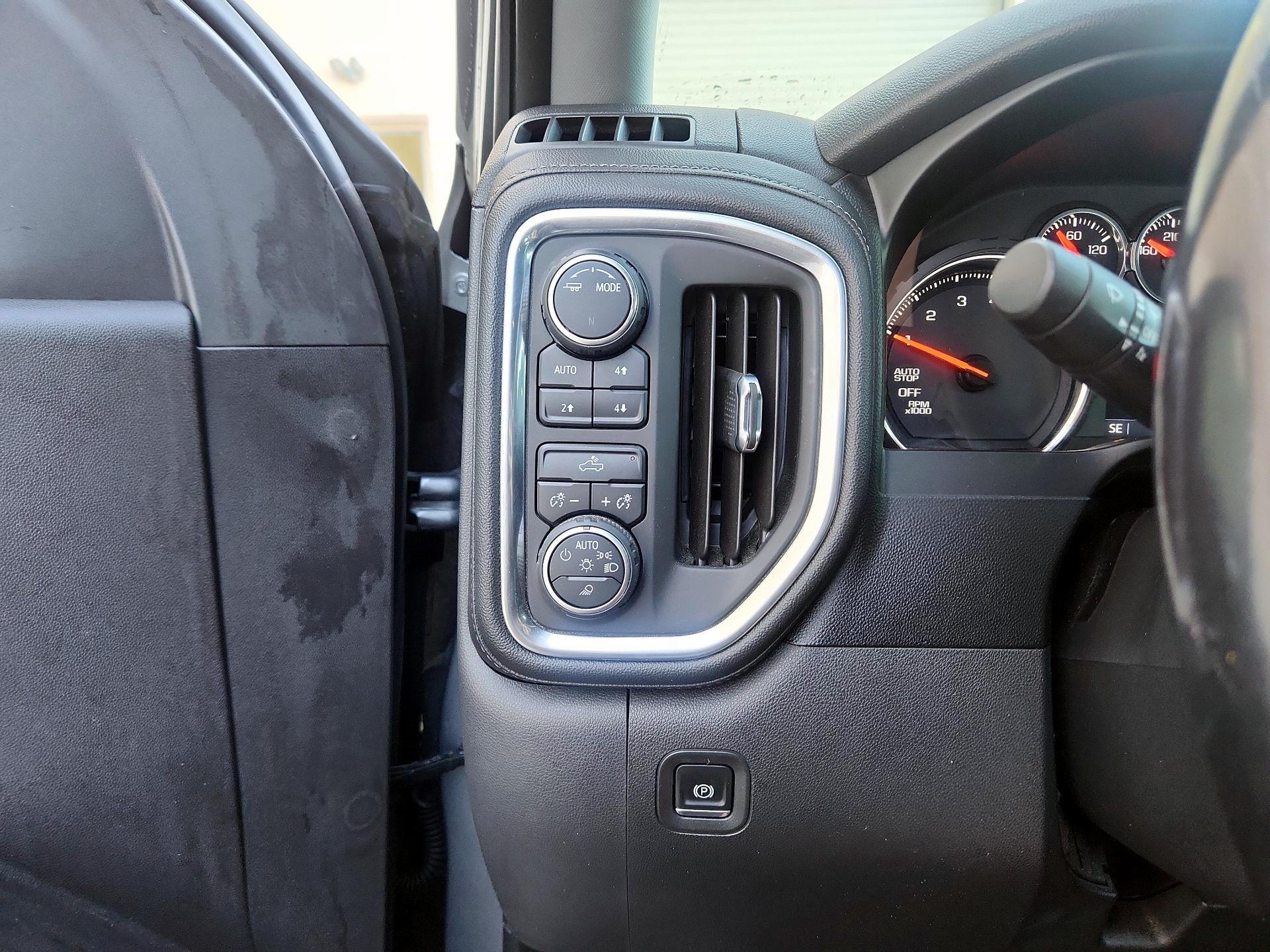 Thumbnail: 2020 Chevrolet Silverado 1500 - 11