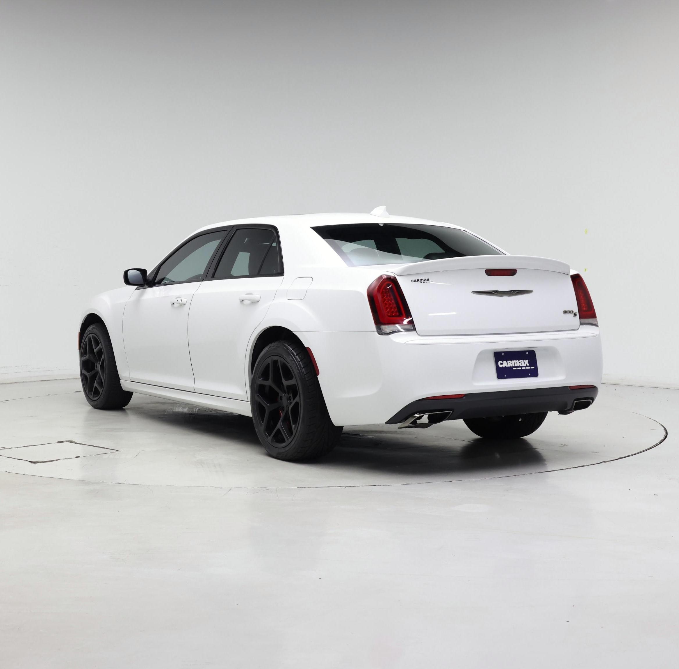 Thumbnail: 2017 Chrysler 300 - 2