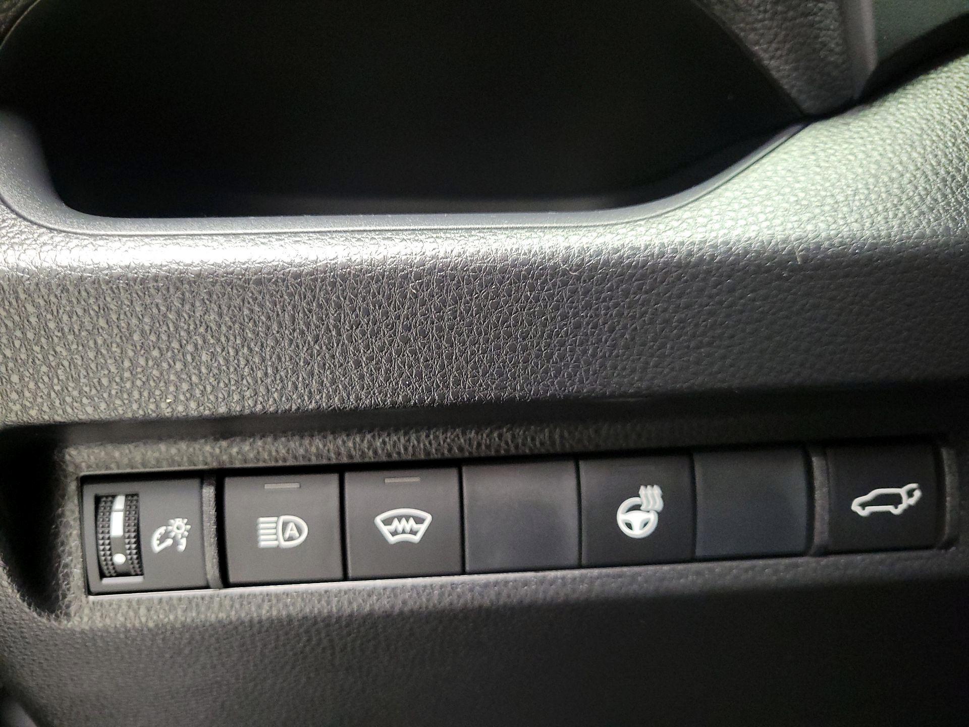 Thumbnail: 2023 Toyota RAV4 - 11