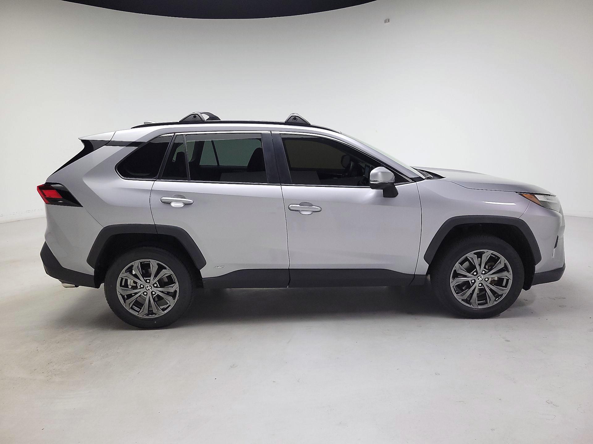 Thumbnail: 2023 Toyota RAV4 - 4