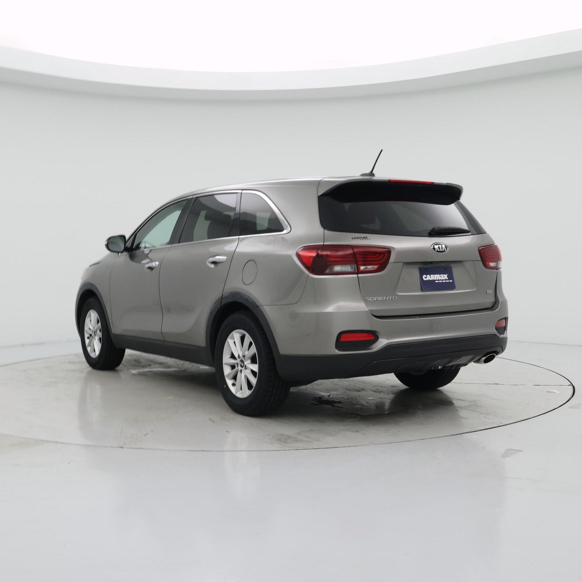 Thumbnail: 2019 Kia Sorento - 2