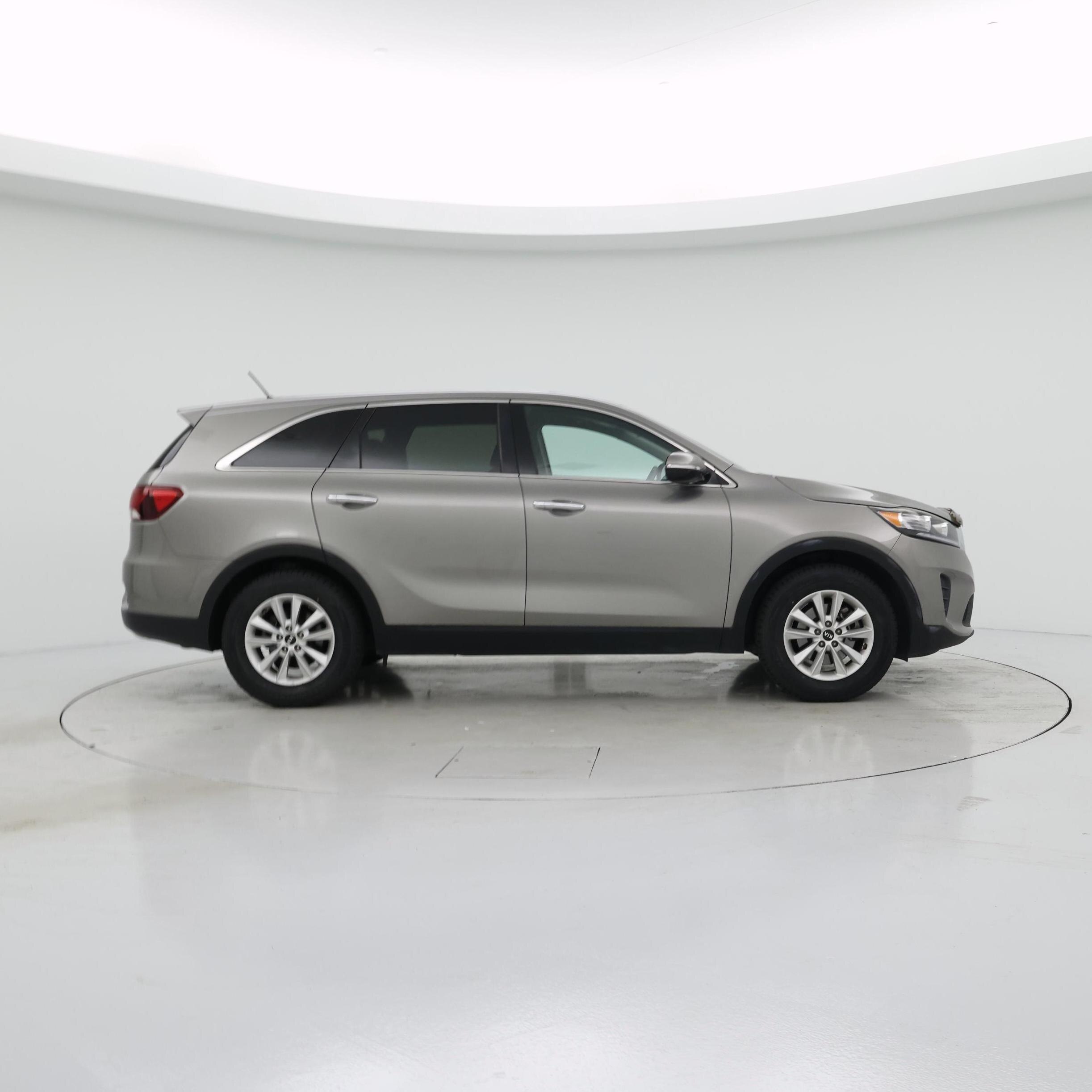 Thumbnail: 2019 Kia Sorento - 7