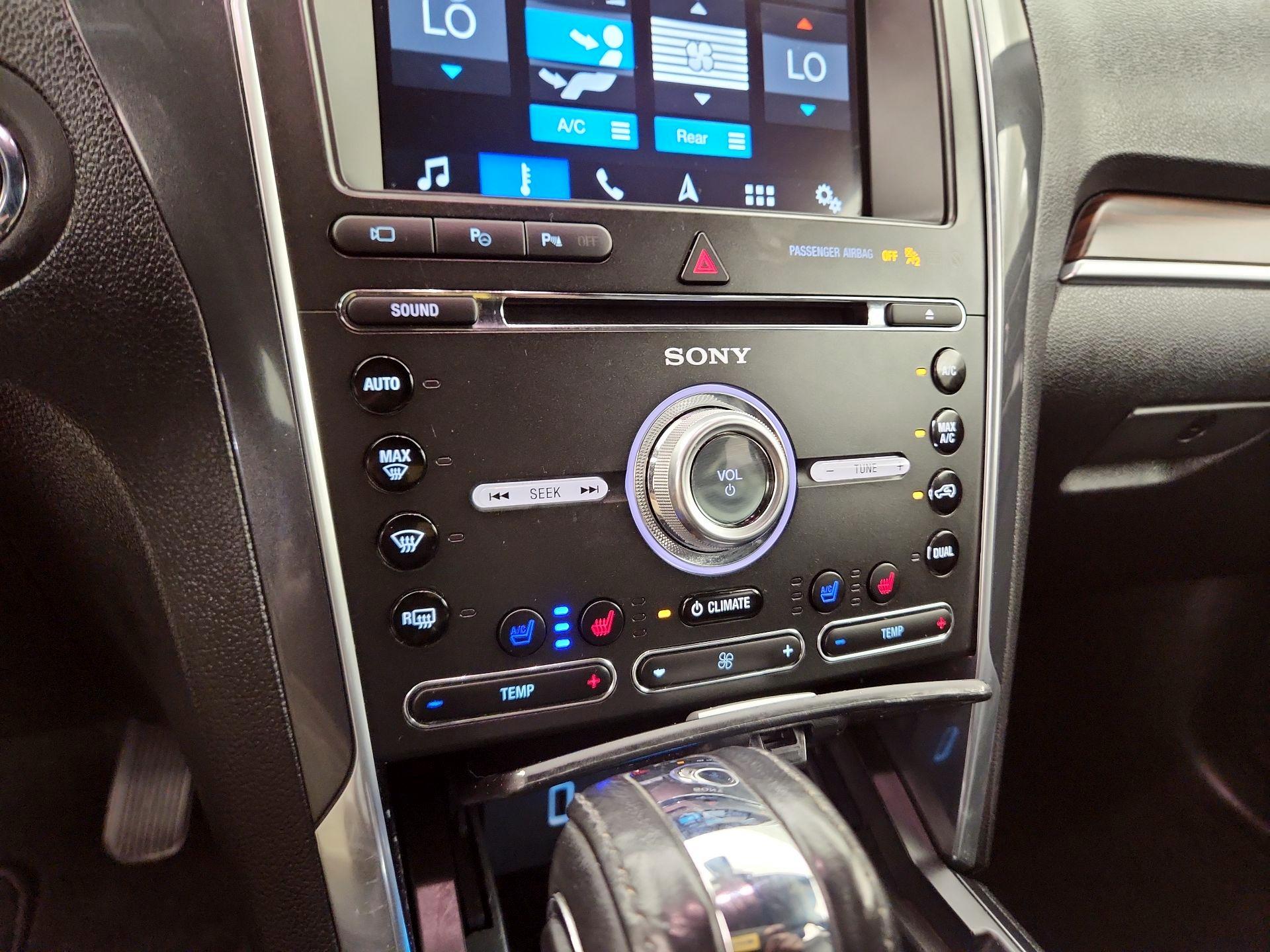 Thumbnail: 2018 Ford Explorer - 17