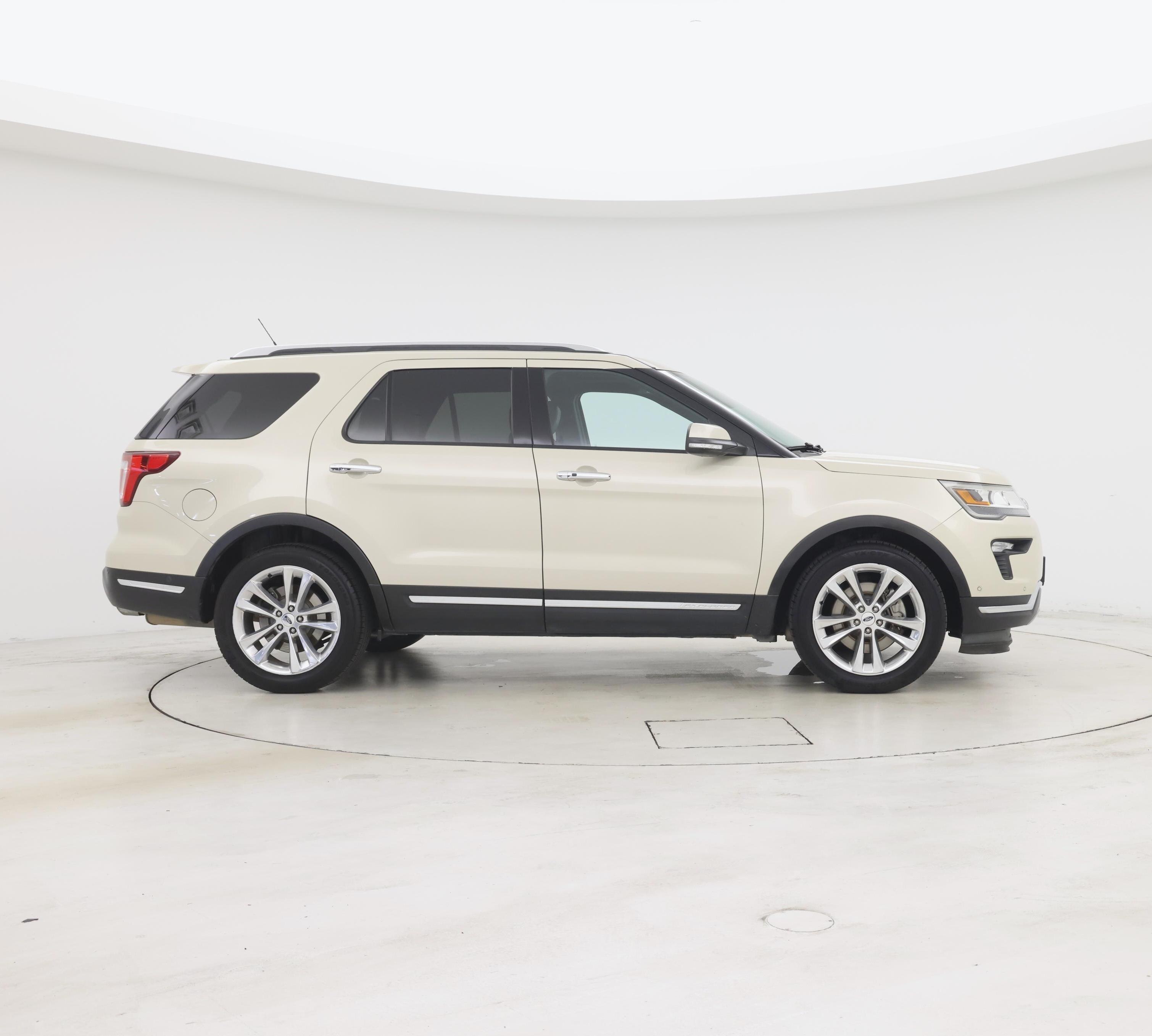 Thumbnail: 2018 Ford Explorer - 7