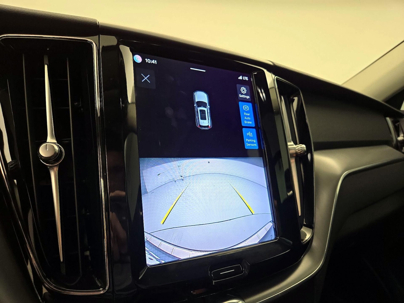 2023 Volvo XC60 Core - Photo 15