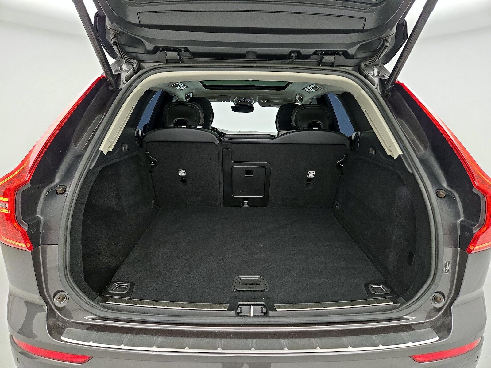 2023 Volvo XC60 Core - Photo 22