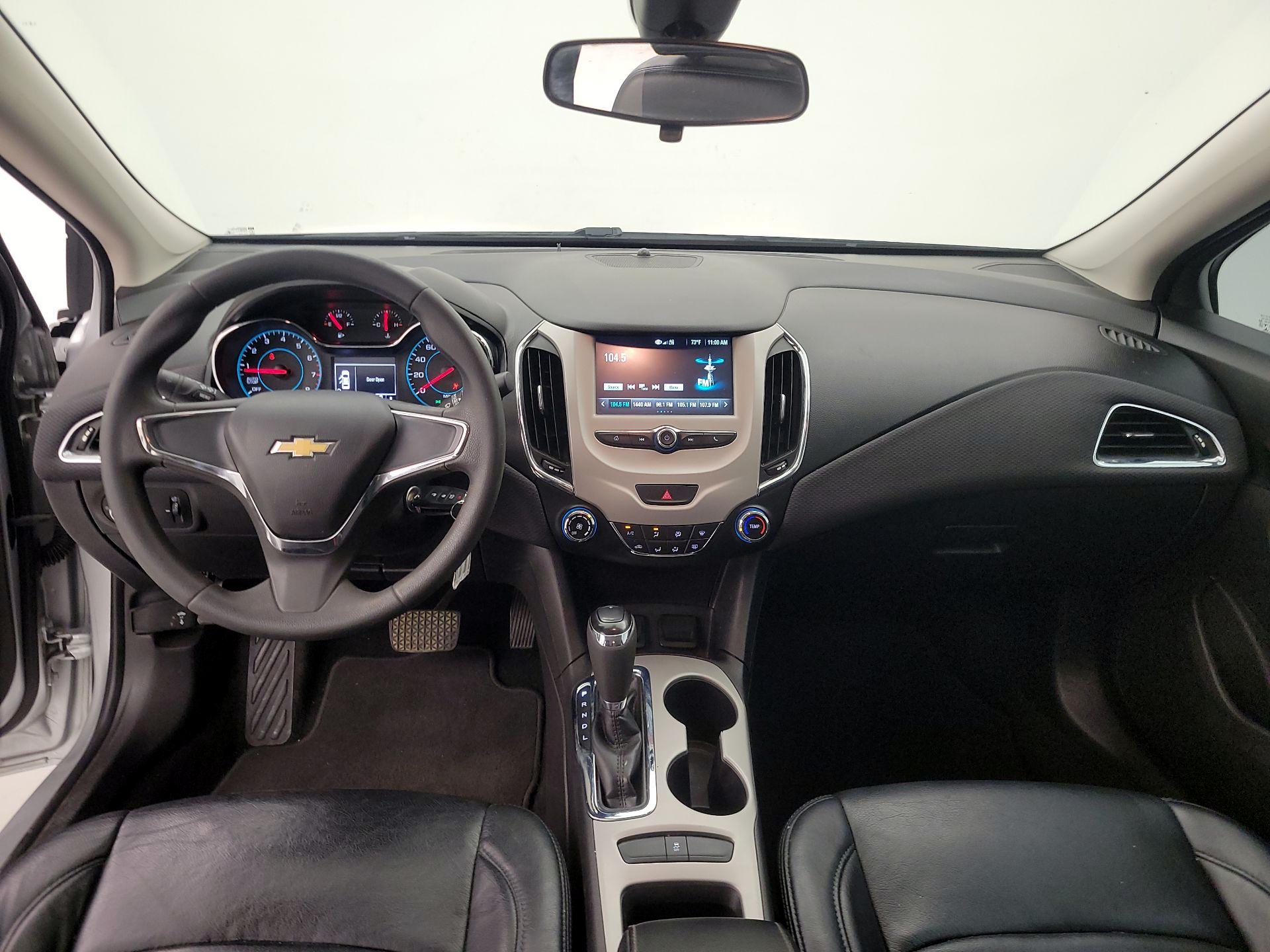 Thumbnail: 2018 Chevrolet Cruze - 9