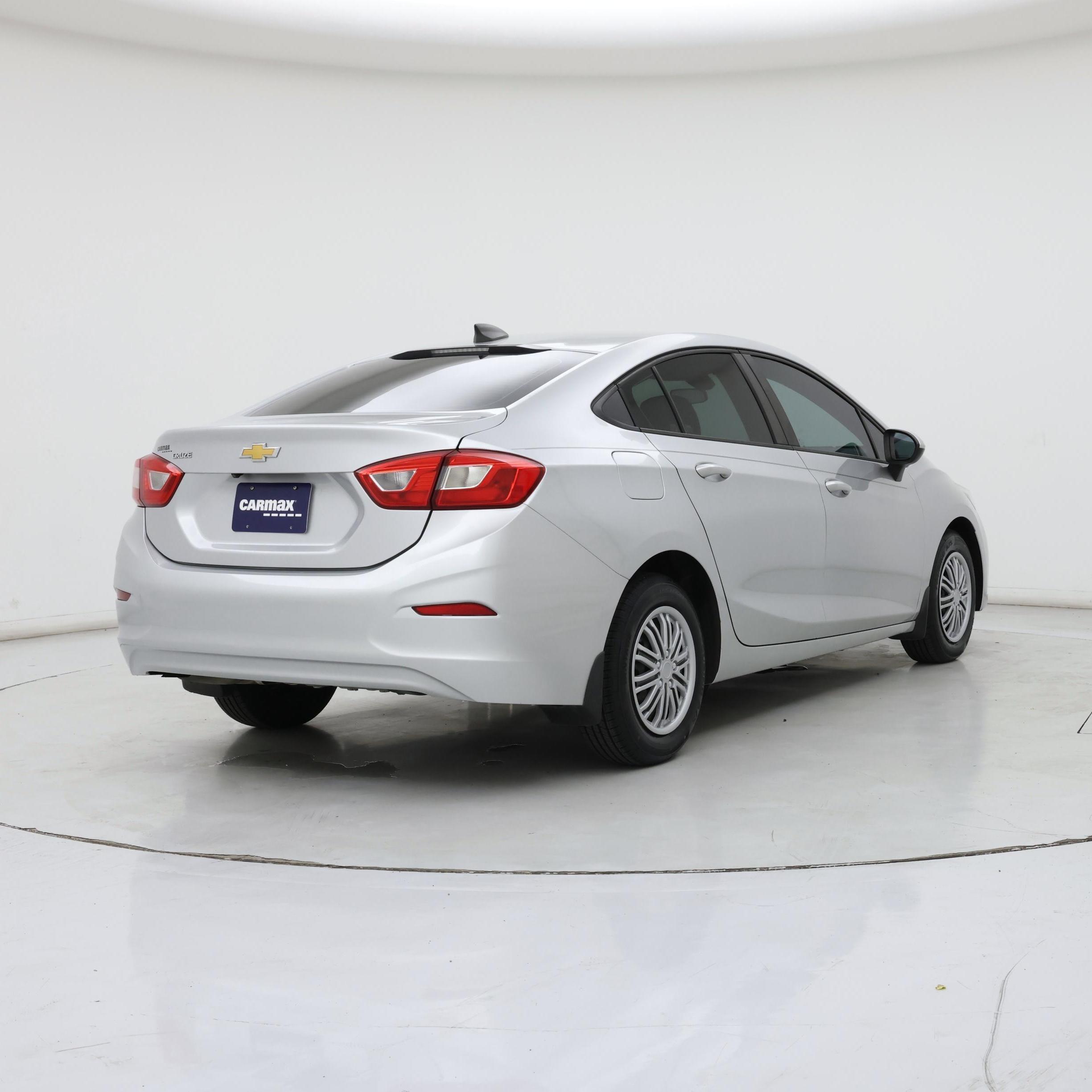 Thumbnail: 2018 Chevrolet Cruze - 8