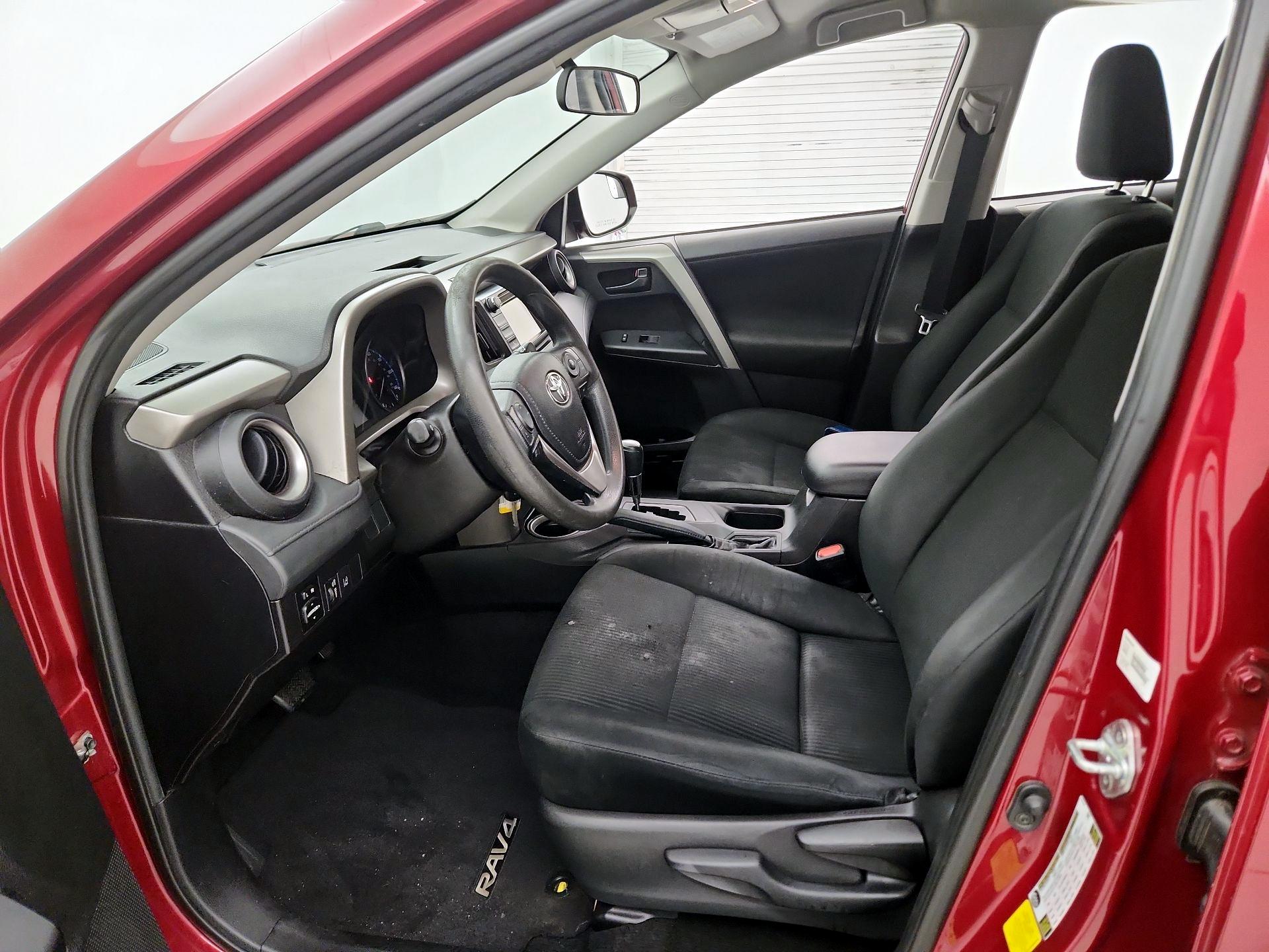 Thumbnail: 2018 Toyota RAV4 - 11