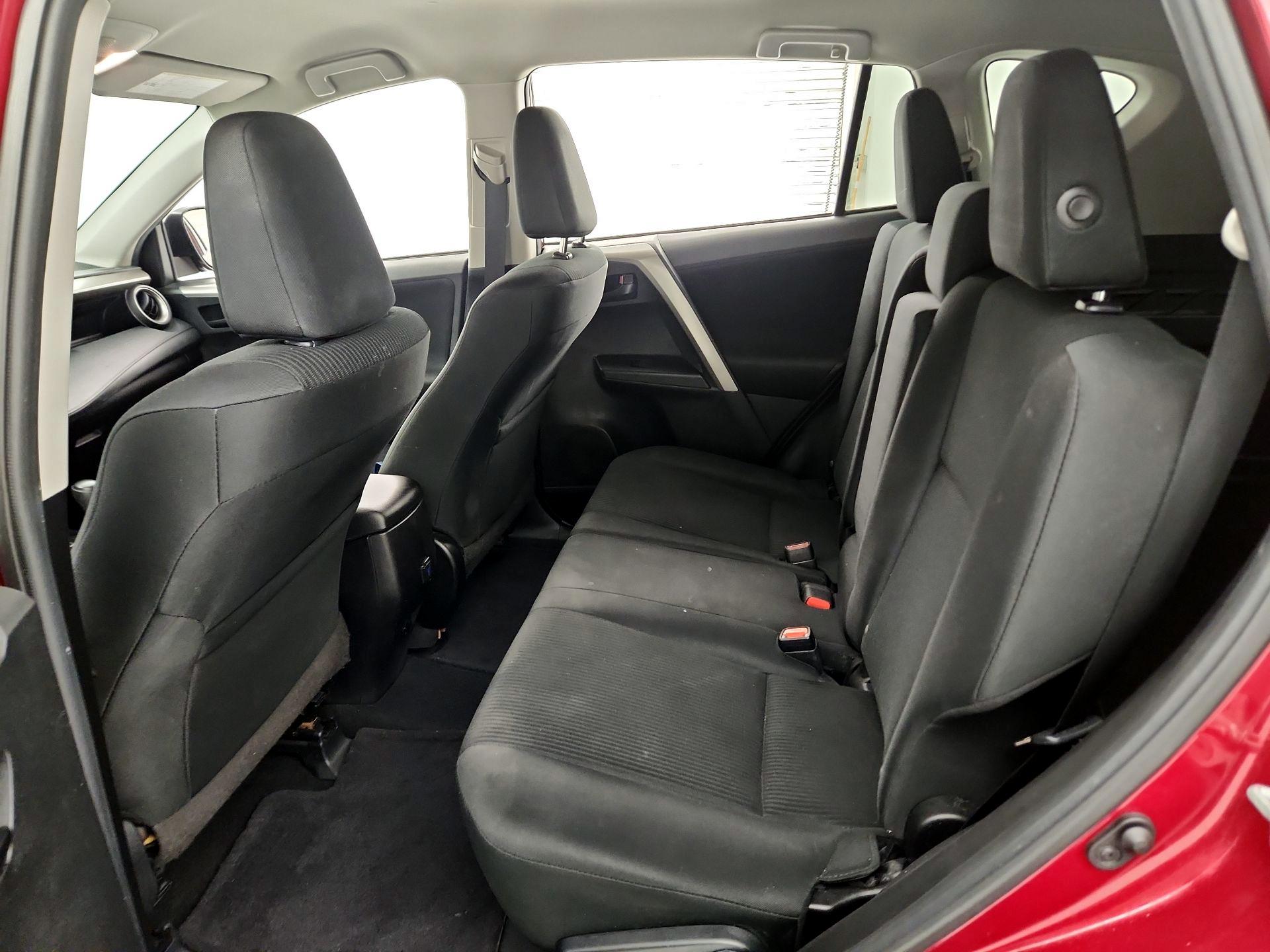 Thumbnail: 2018 Toyota RAV4 - 19