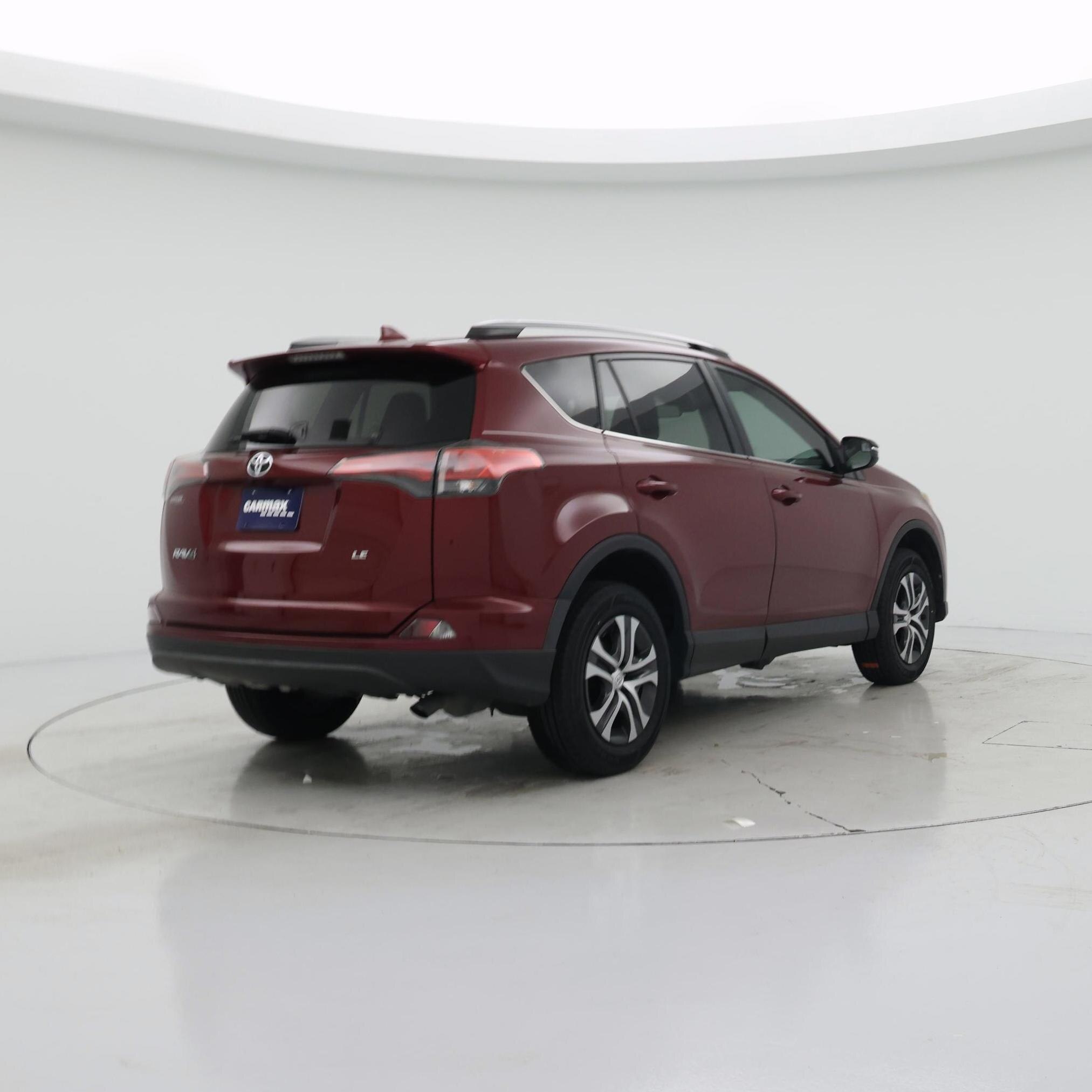 Thumbnail: 2018 Toyota RAV4 - 8