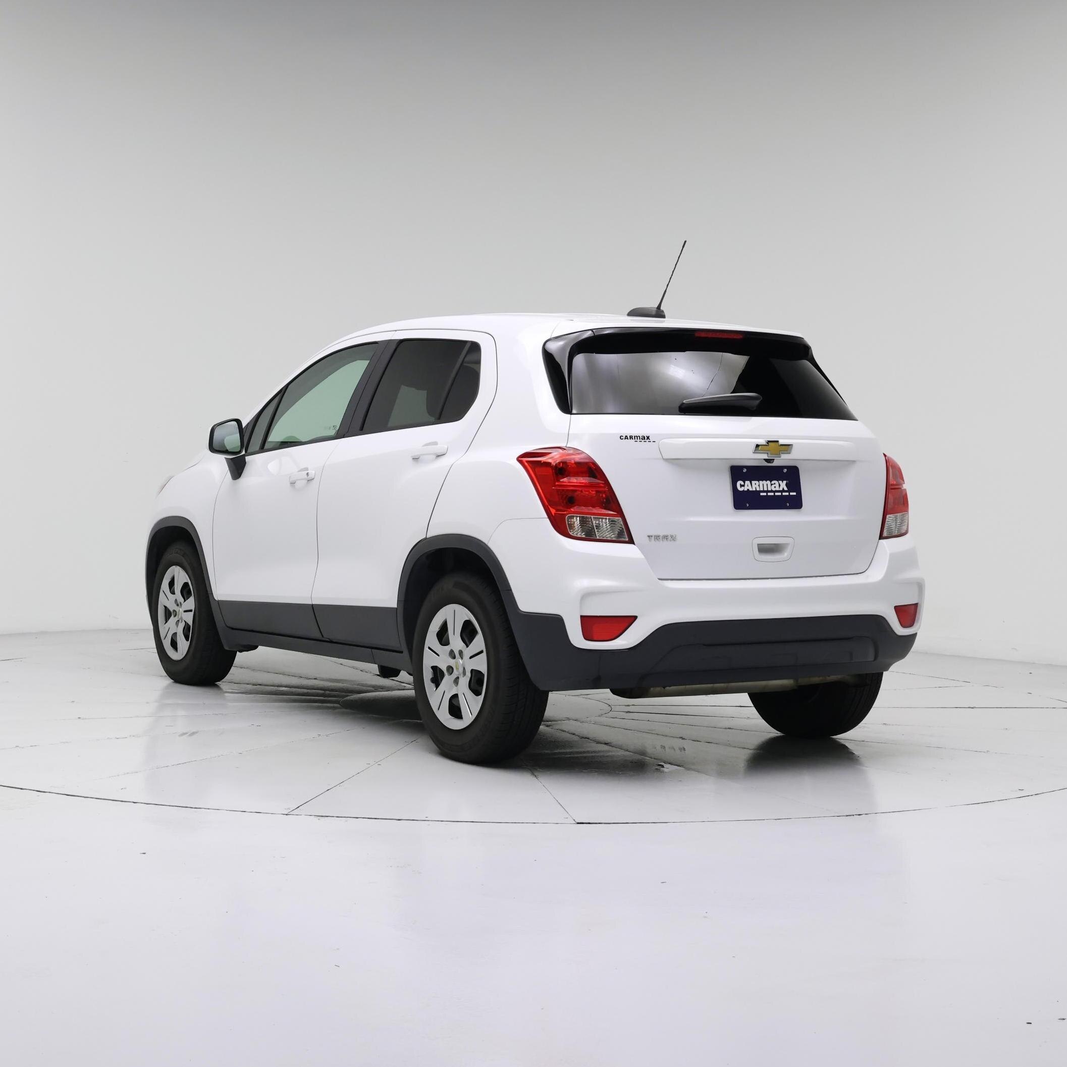 Thumbnail: 2019 Chevrolet Trax - 2