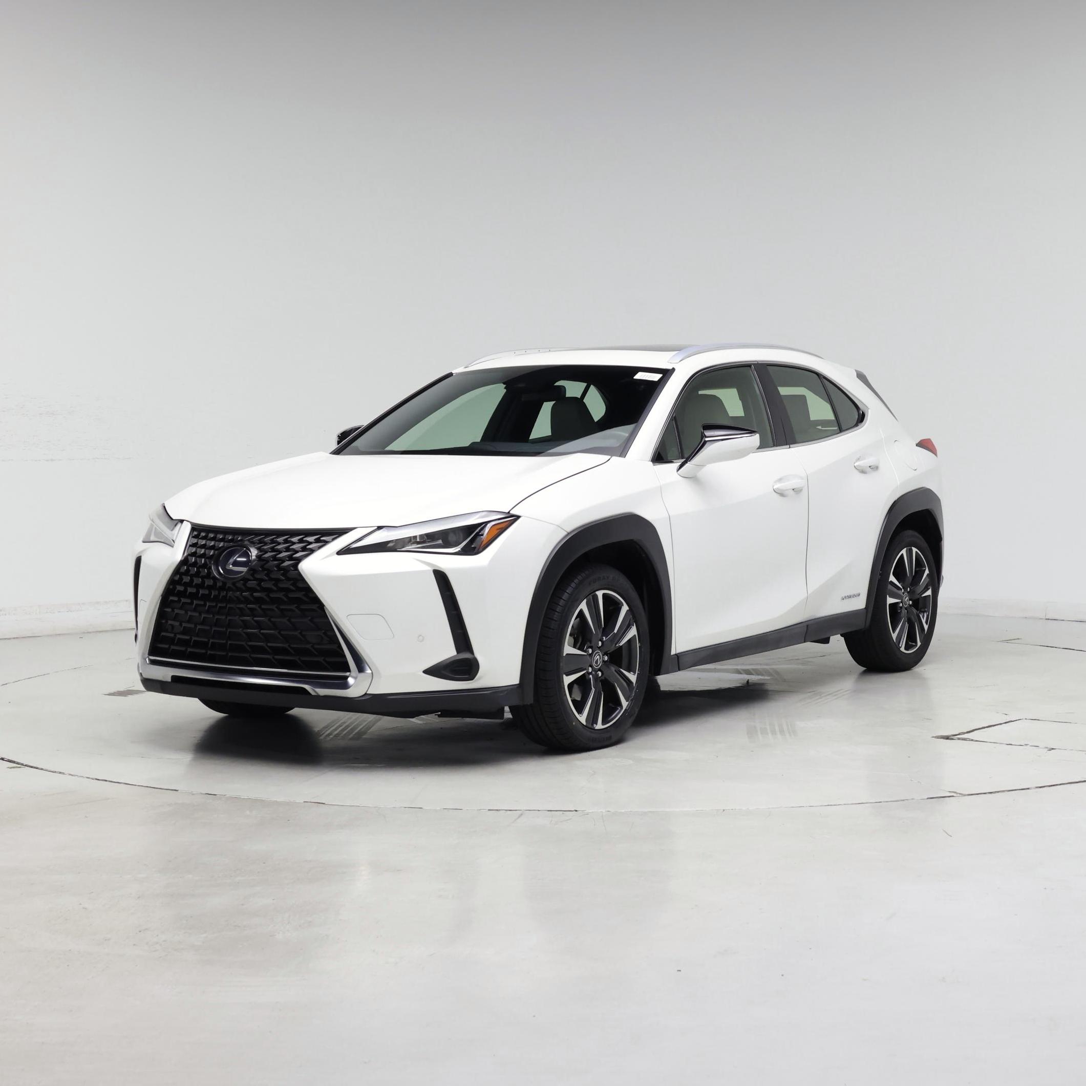 Thumbnail: 2021 Lexus UX - 4