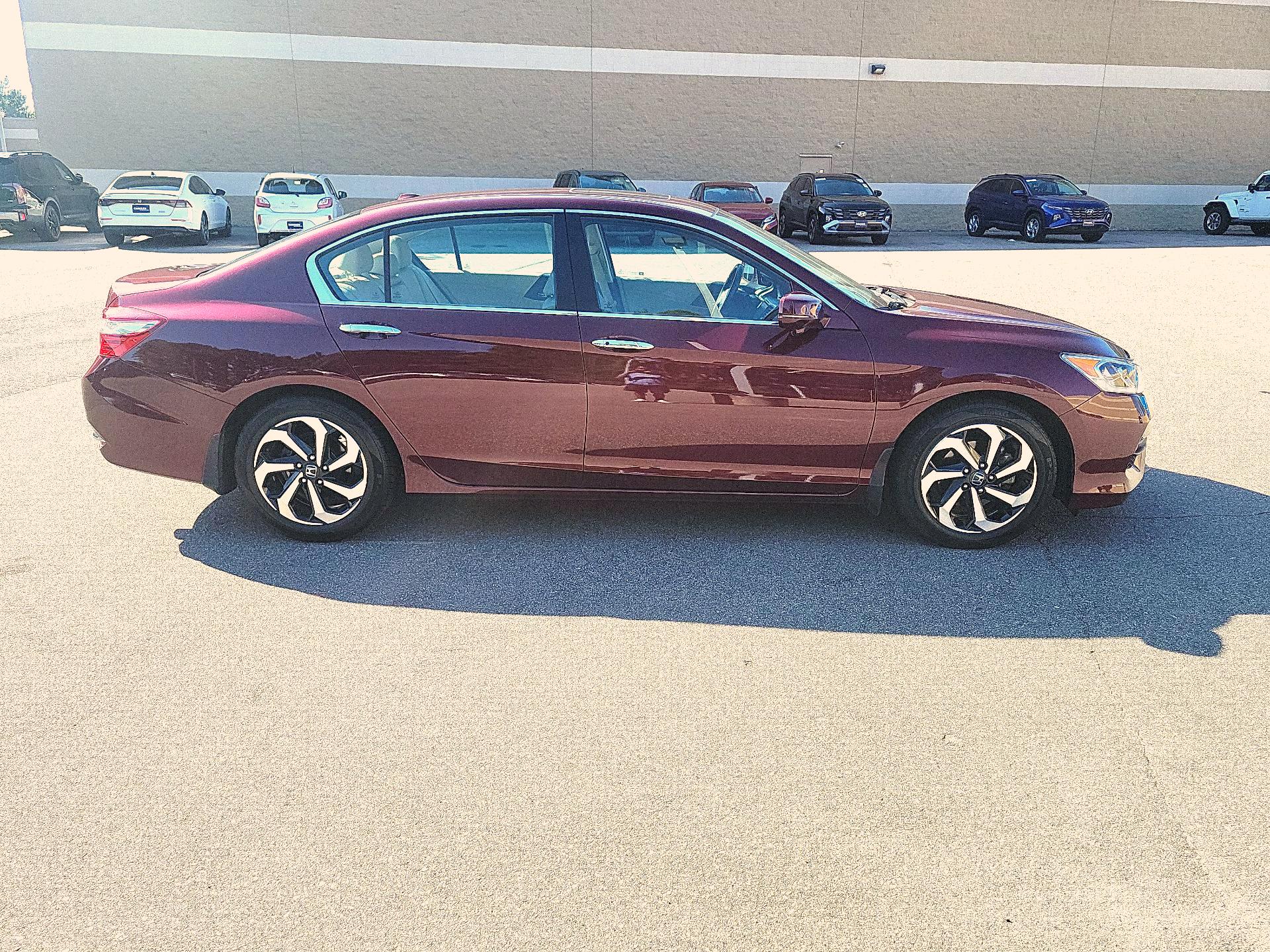 Thumbnail: 2017 Honda Accord - 4
