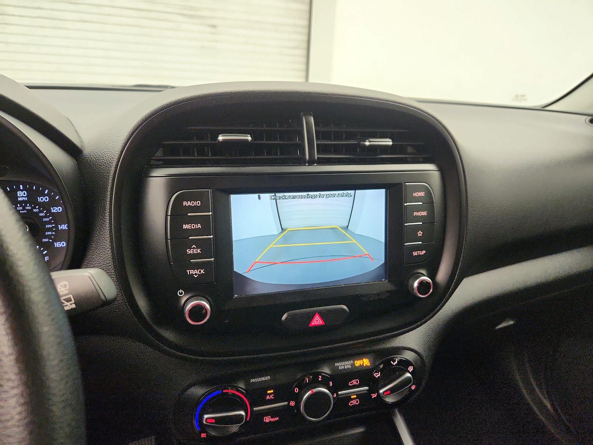 Thumbnail: 2020 Kia Soul - 14
