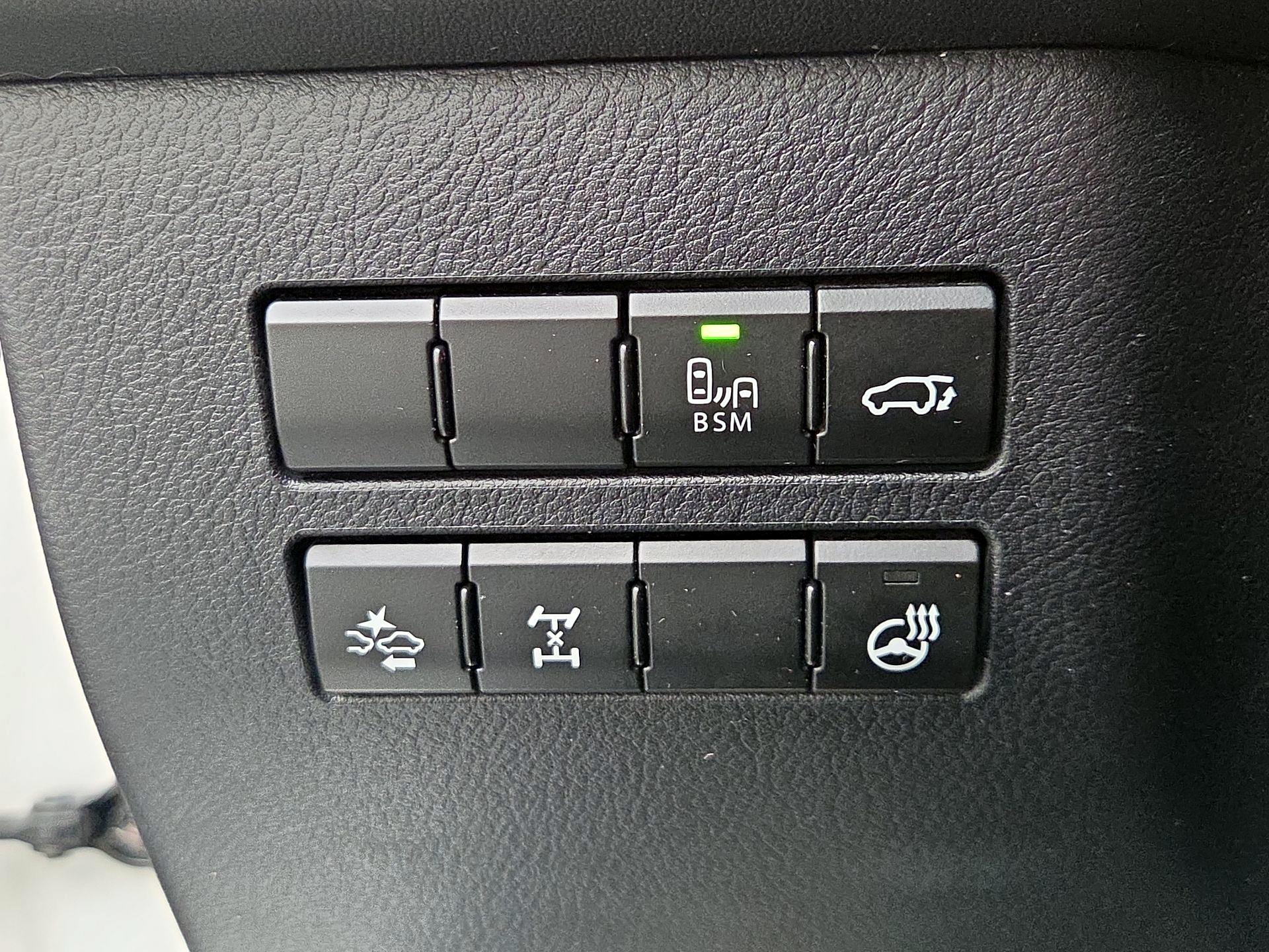 Thumbnail: 2015 Lexus NX - 13