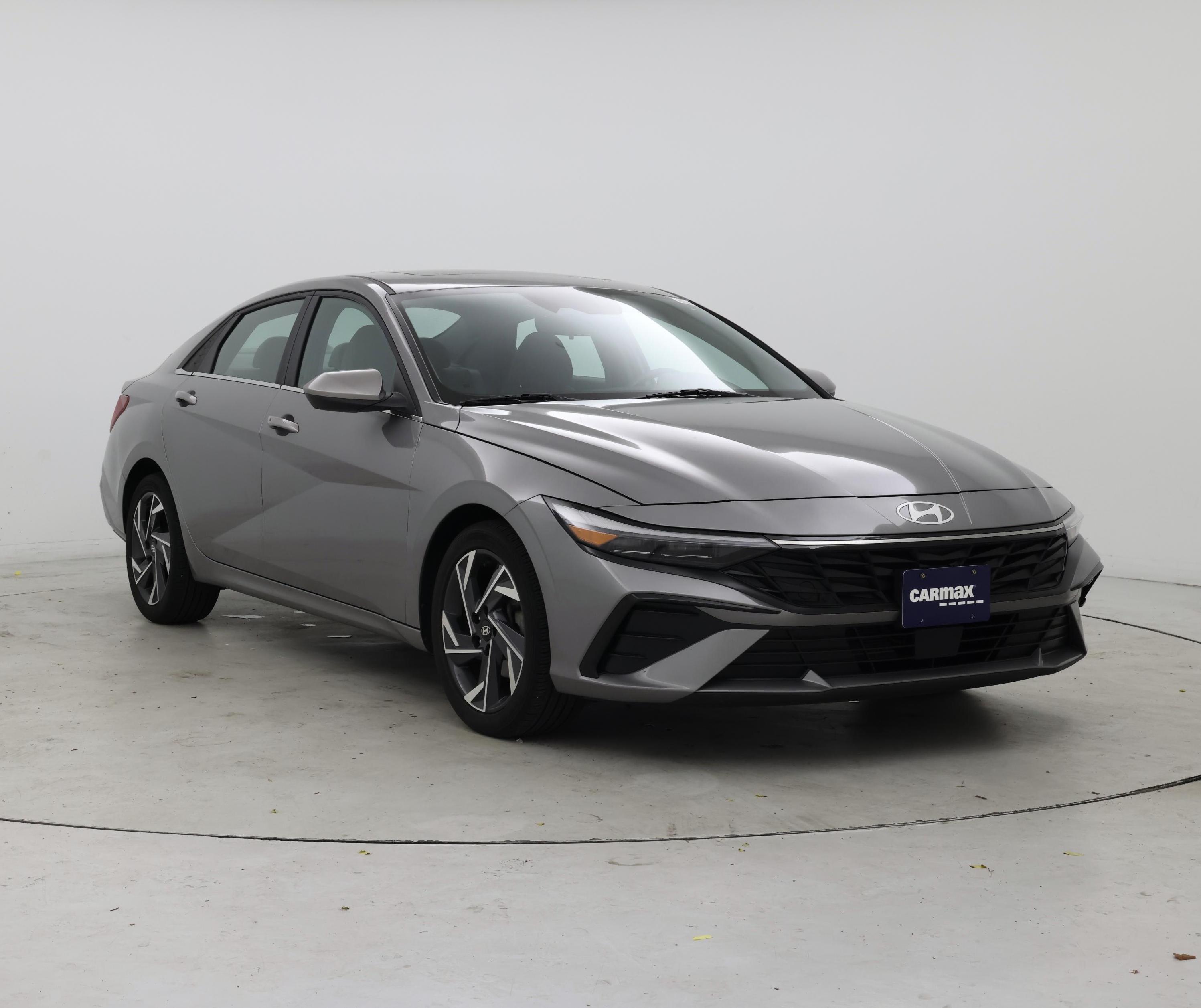 Gray 2024 Hyundai Elantra Sedan Front-Wheel Drive Automatic