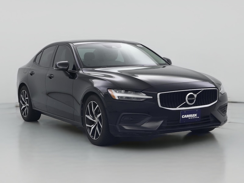 2020 Volvo S60 T6 Momentum